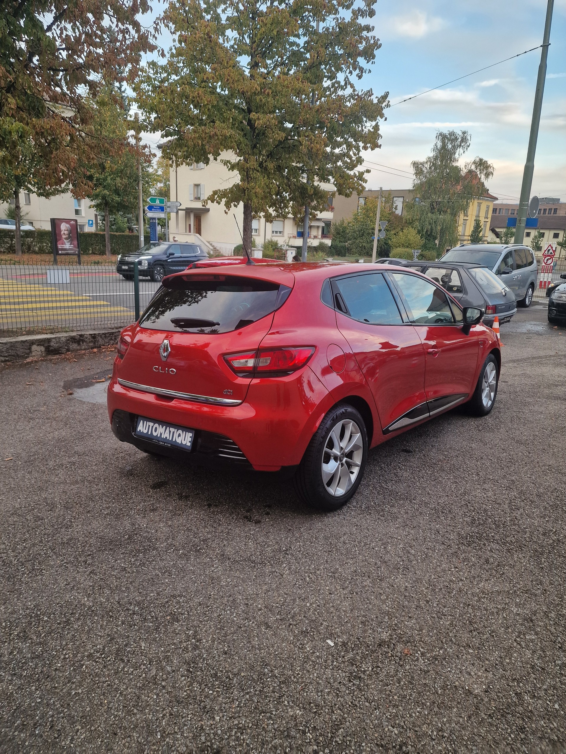 RENAULT Clio 1.5 dCi Limited EDC-image-3