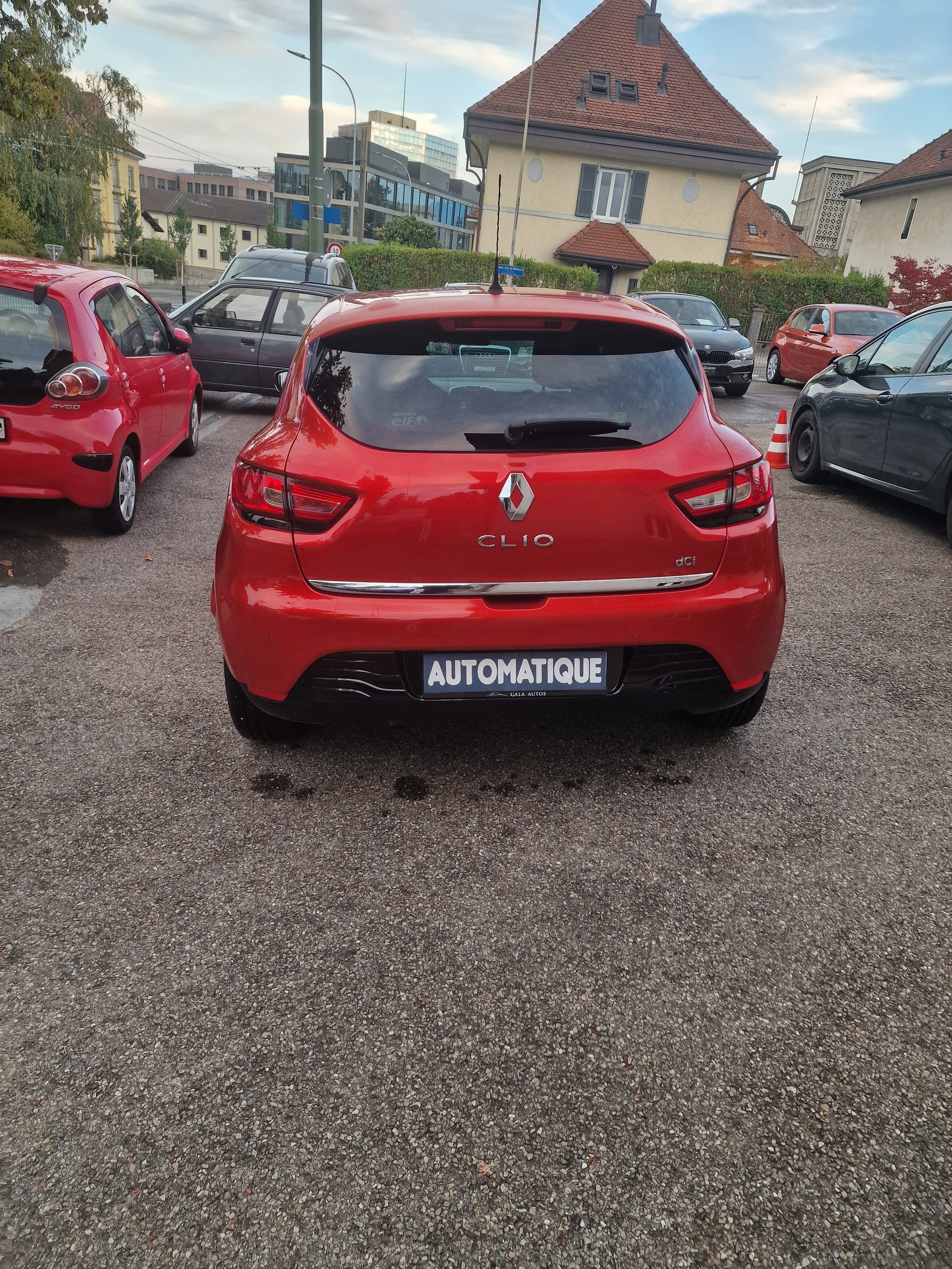 RENAULT Clio 1.5 dCi Limited EDC-image-5