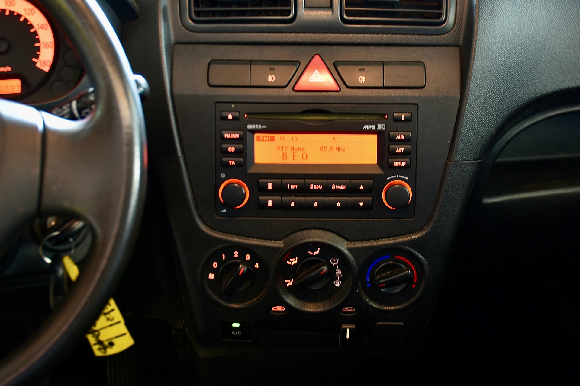 KIA Picanto 1.1 Style-image-9
