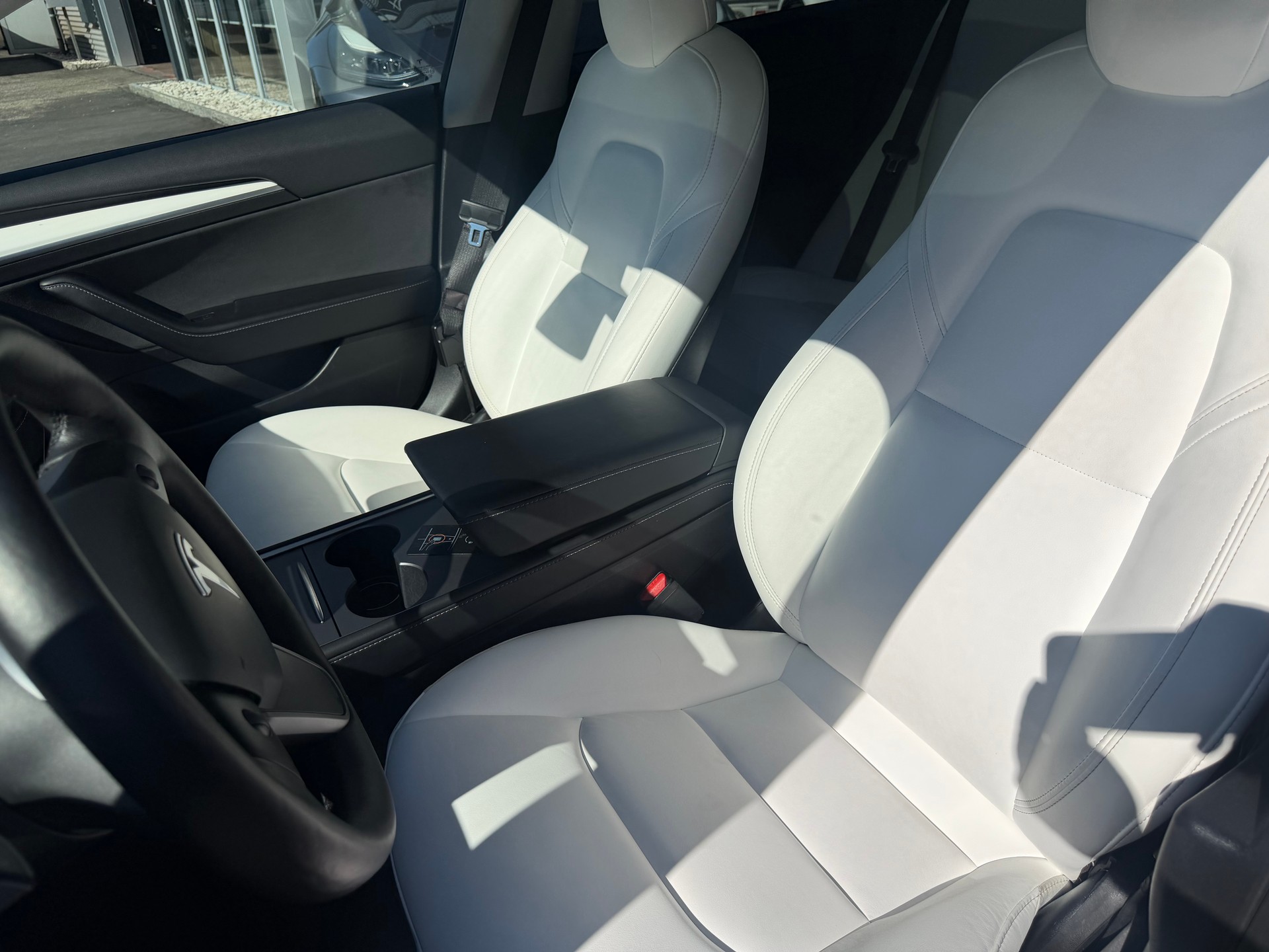 TESLA Model 3 Long Range Dual Motor AWD-image-14