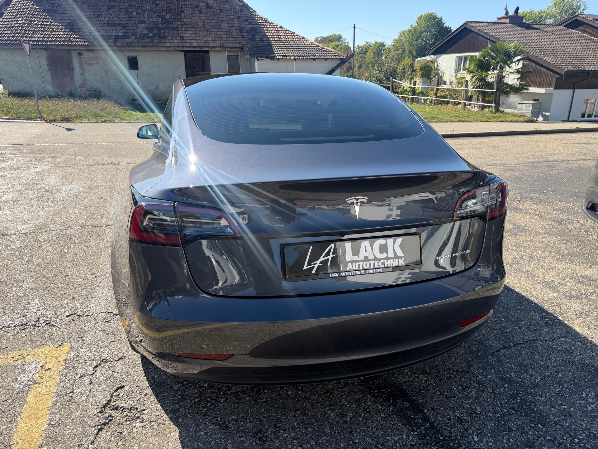 TESLA Model 3 Long Range Dual Motor AWD-image-10
