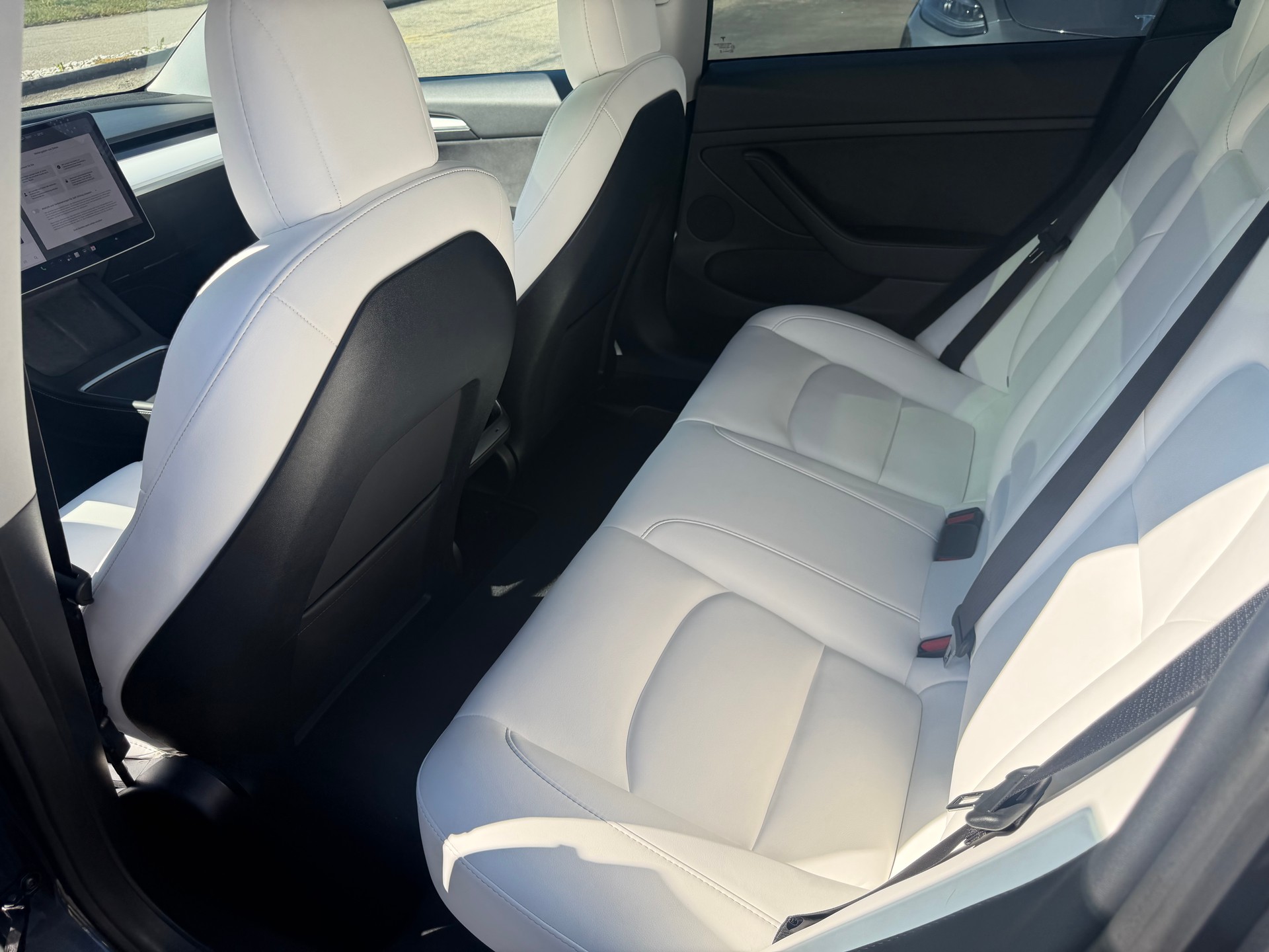TESLA Model 3 Long Range Dual Motor AWD-image-16