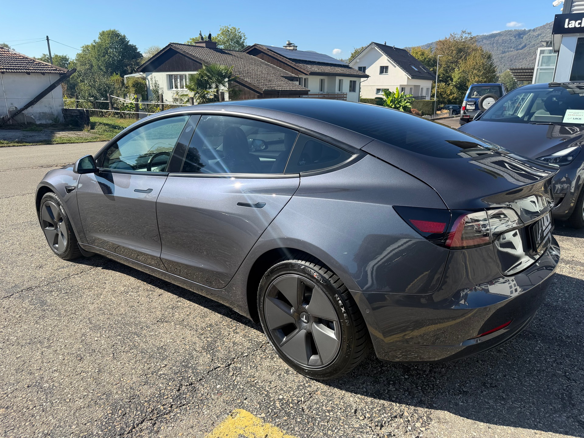 TESLA Model 3 Long Range Dual Motor AWD-image-11