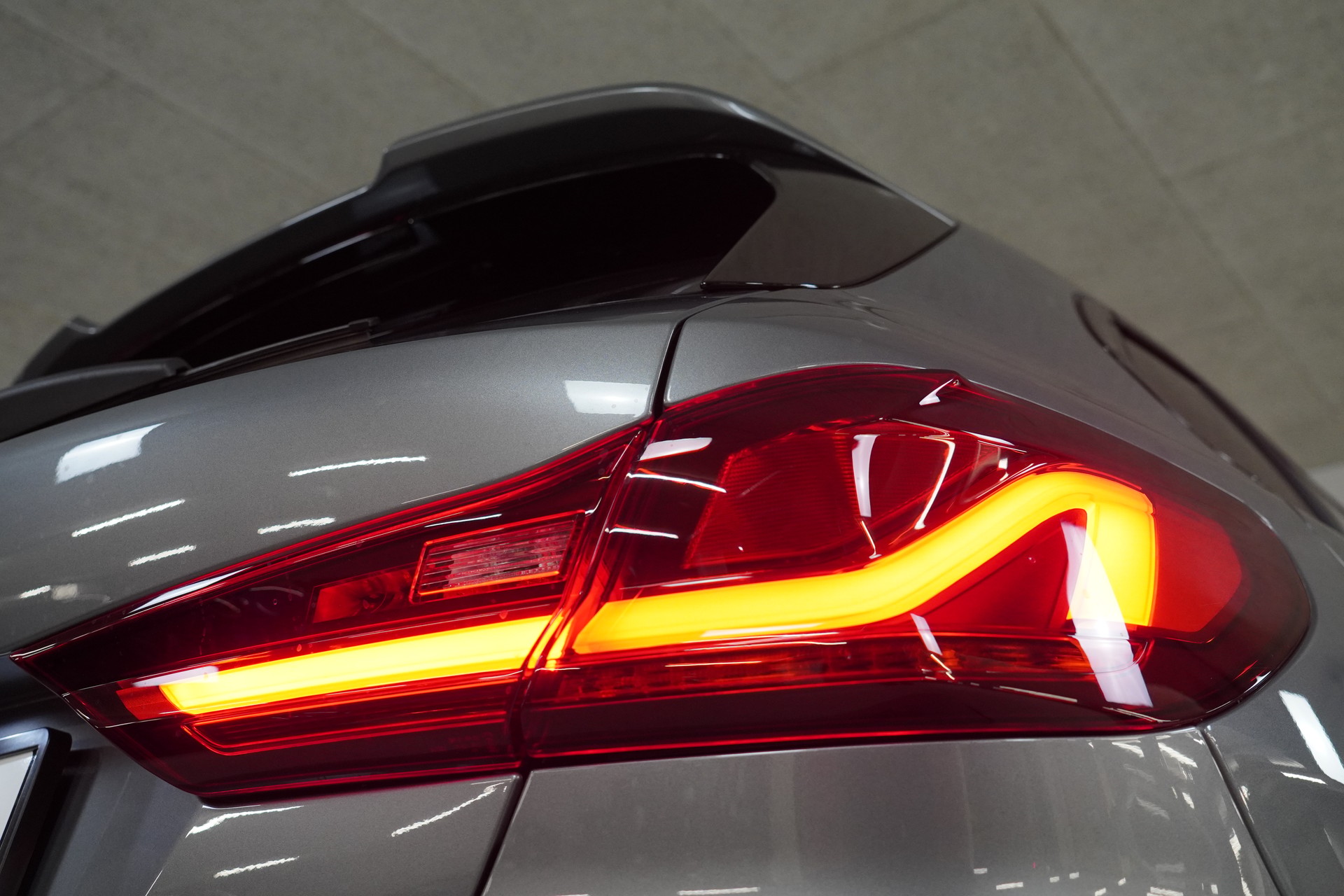 BMW M135i xDrive M Sport Pro Steptronic-image-15