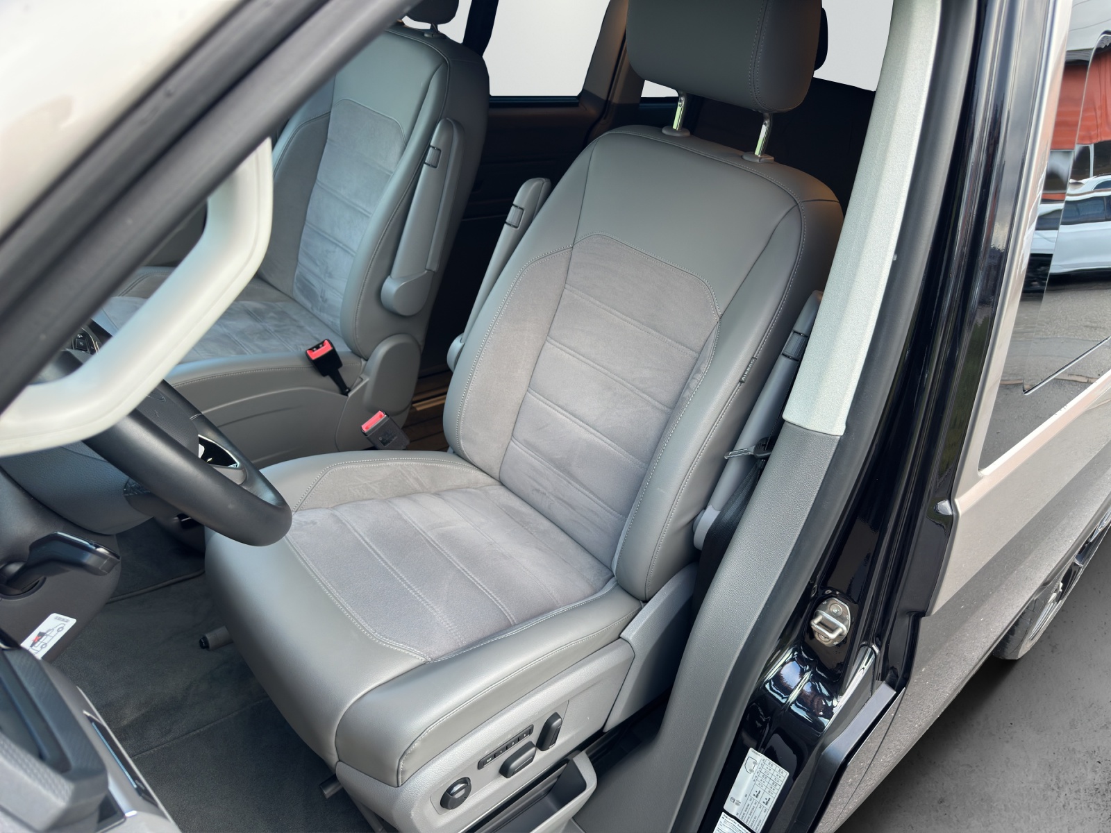 VW T6.1 California 2.0 Bi-TDI Ocean Liberty 4Motion DSG-image-10