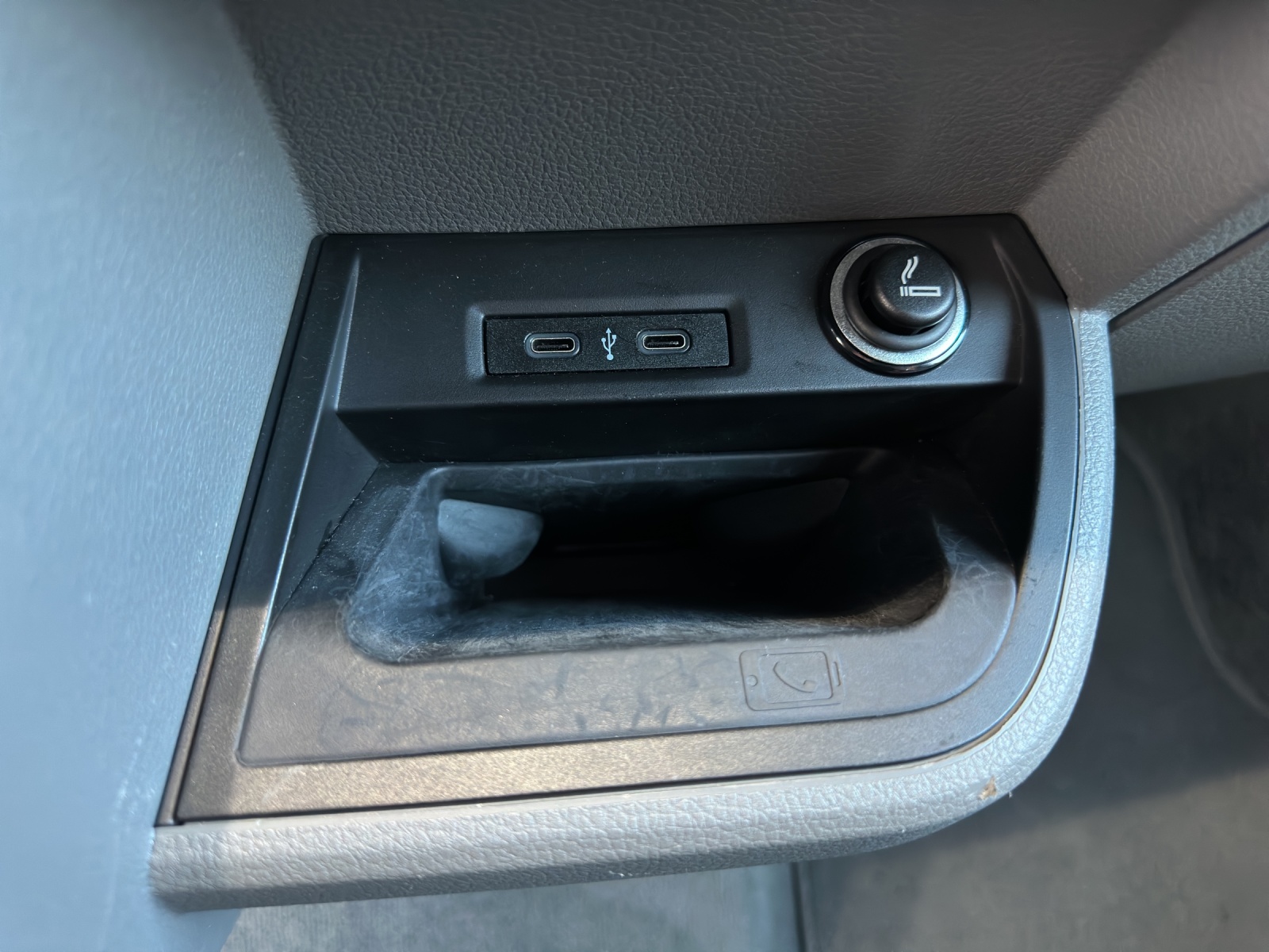 VW T6.1 California 2.0 Bi-TDI Ocean Liberty 4Motion DSG-image-12