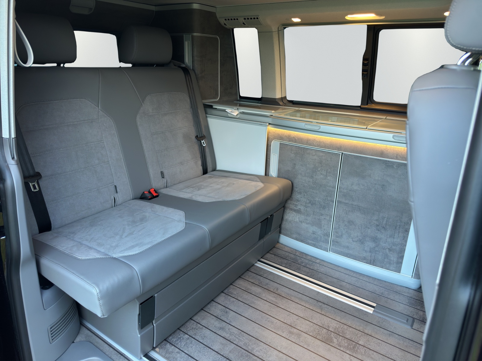 VW T6.1 California 2.0 Bi-TDI Ocean Liberty 4Motion DSG-image-7