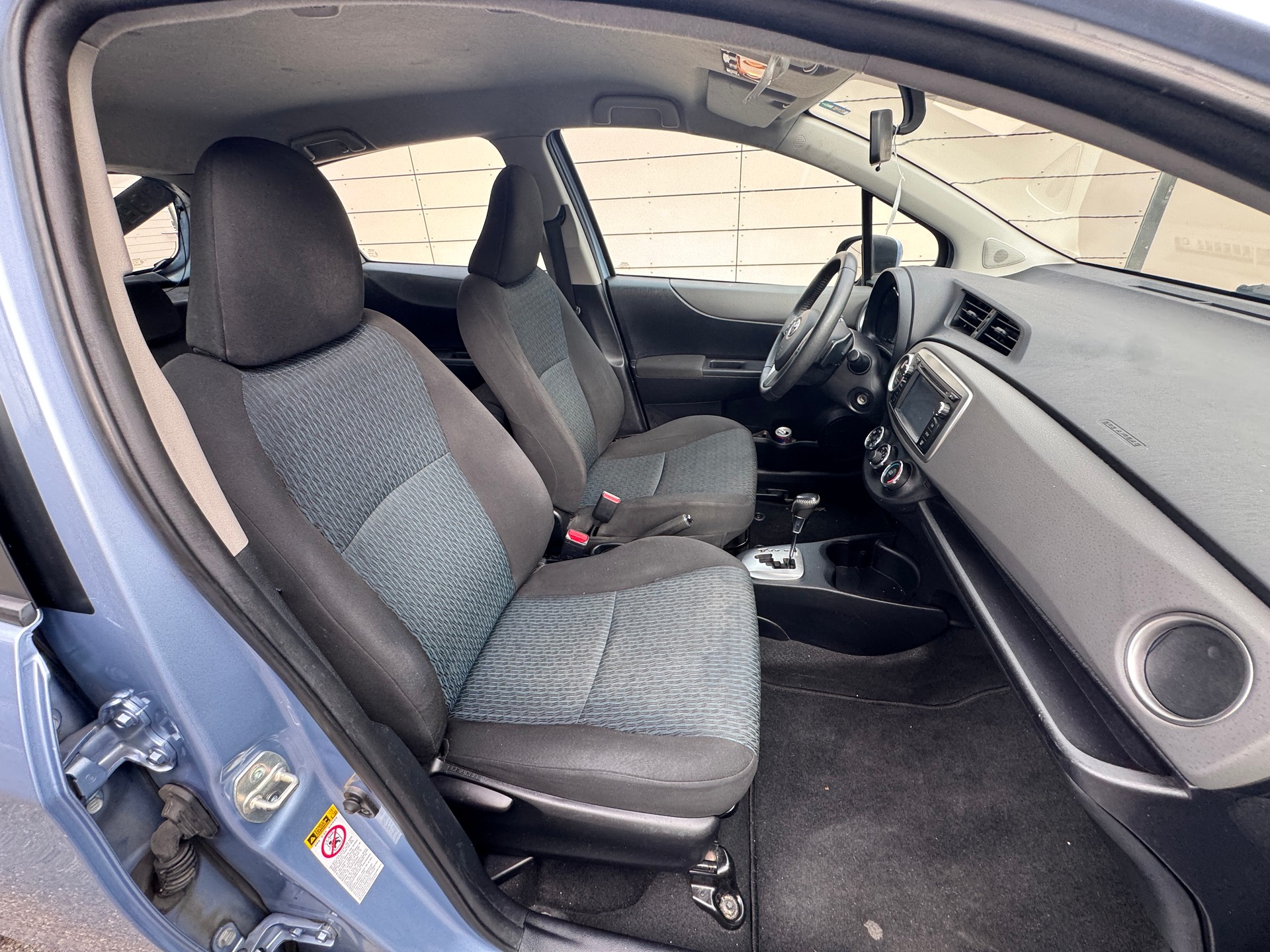 TOYOTA Yaris 1.33 Luna Multidrive-image-7