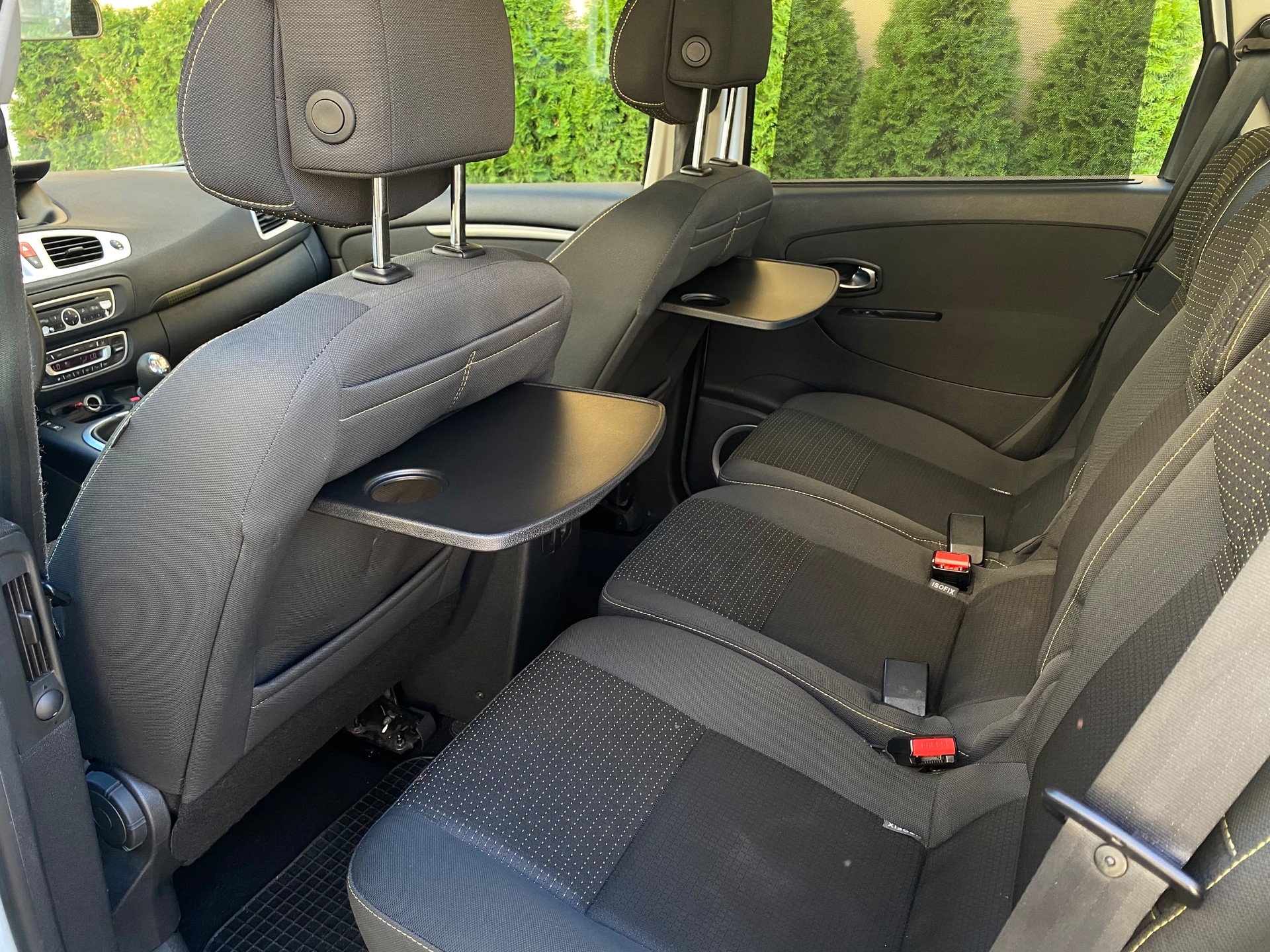 RENAULT Scénic 1.4 16V Turbo Privilège-image-12