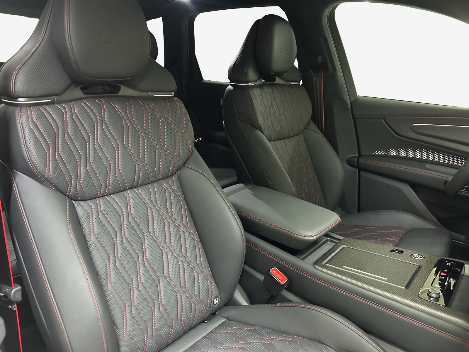 AUDI Q7 SUV TDI quattro 220 kW-image-14