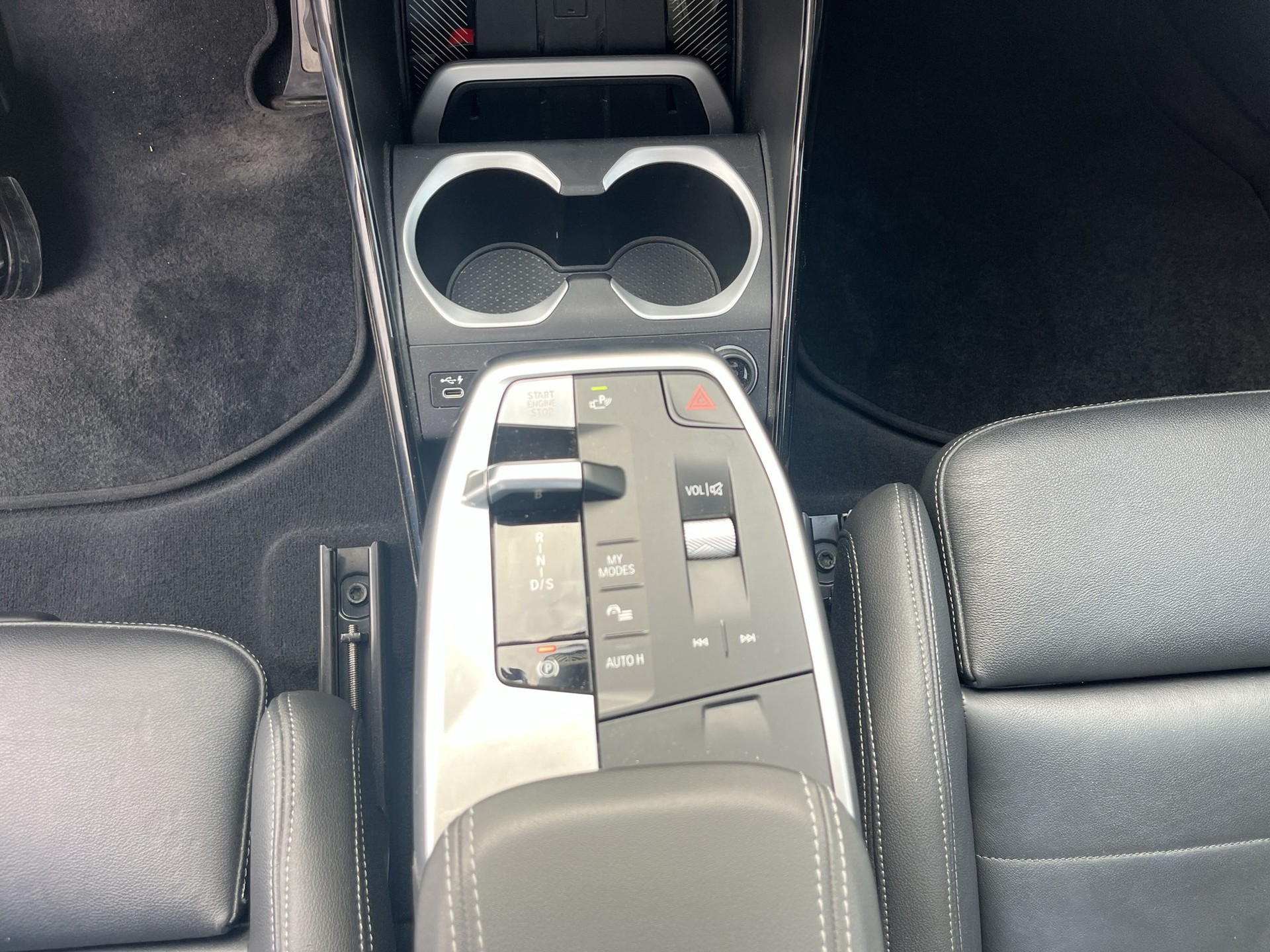 BMW X1 xDrive 30e M Sport-image-12