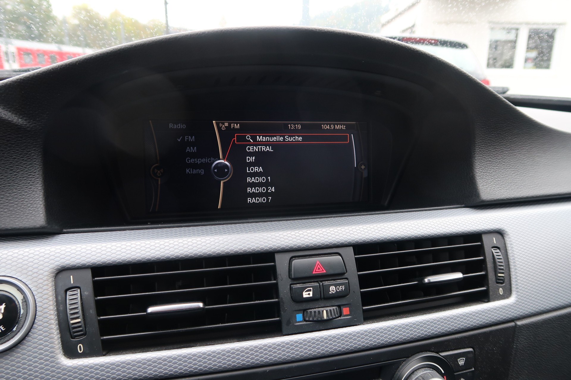 BMW 330i xDrive Touring Steptronic-image-9