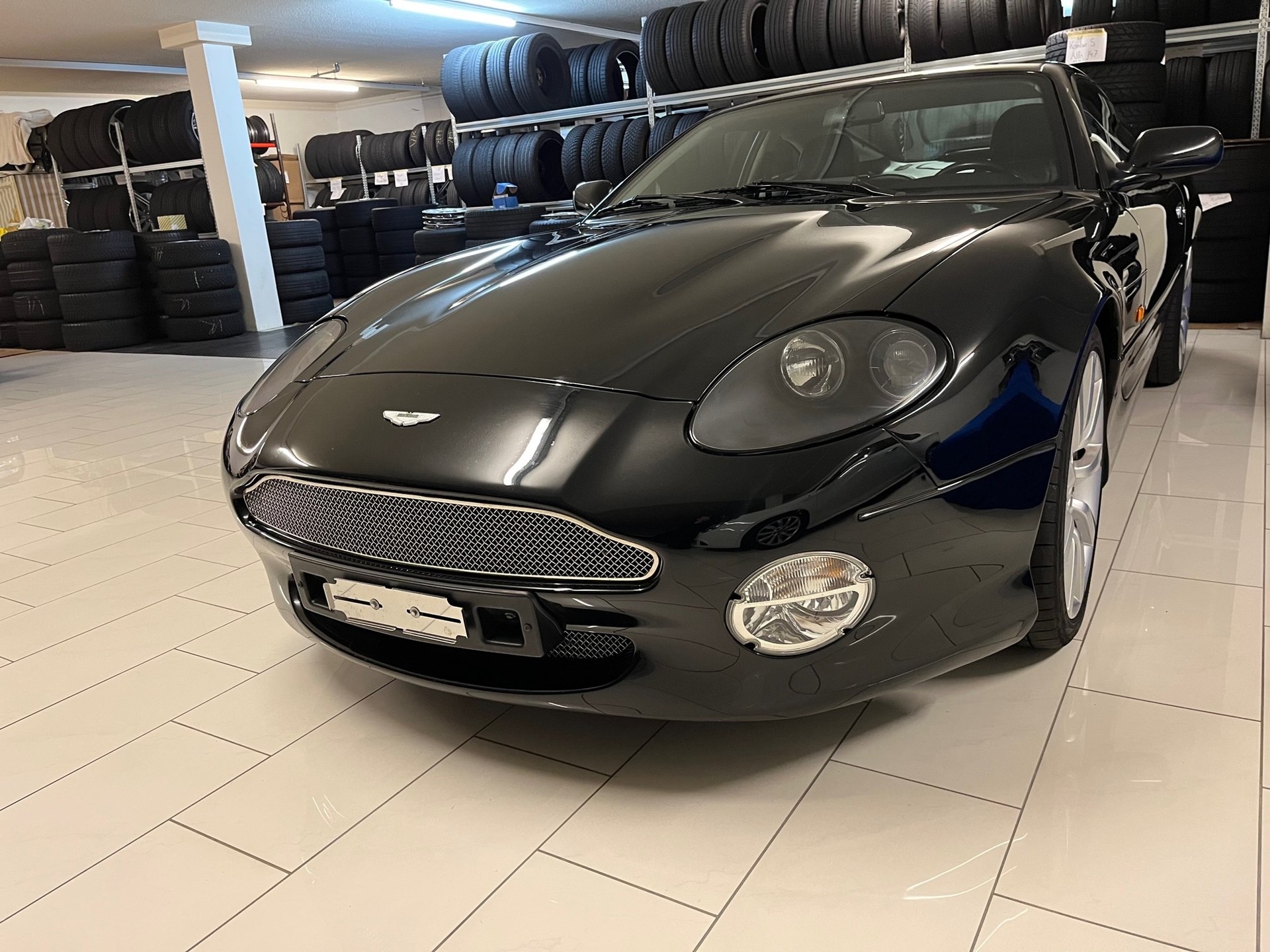 ASTON MARTIN DB7 Vantage-image-3
