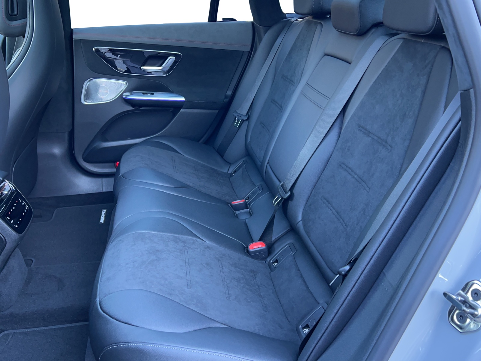 MERCEDES-BENZ EQE 53 AMG 4 M Exe. Ed.-image-17