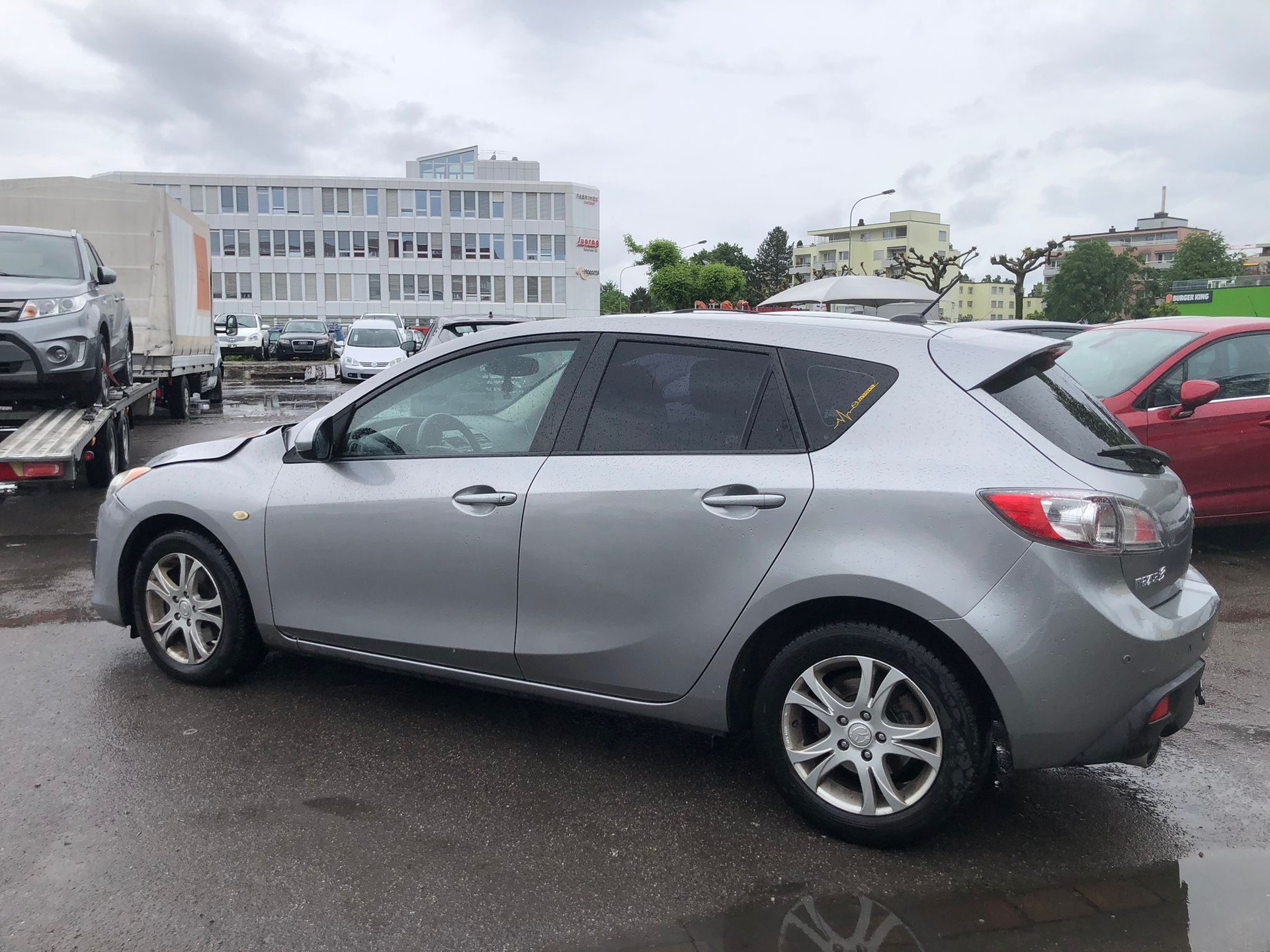 MAZDA 3-image-5