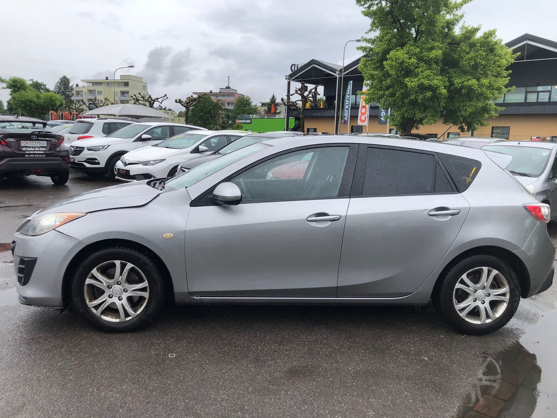 MAZDA 3-image-3