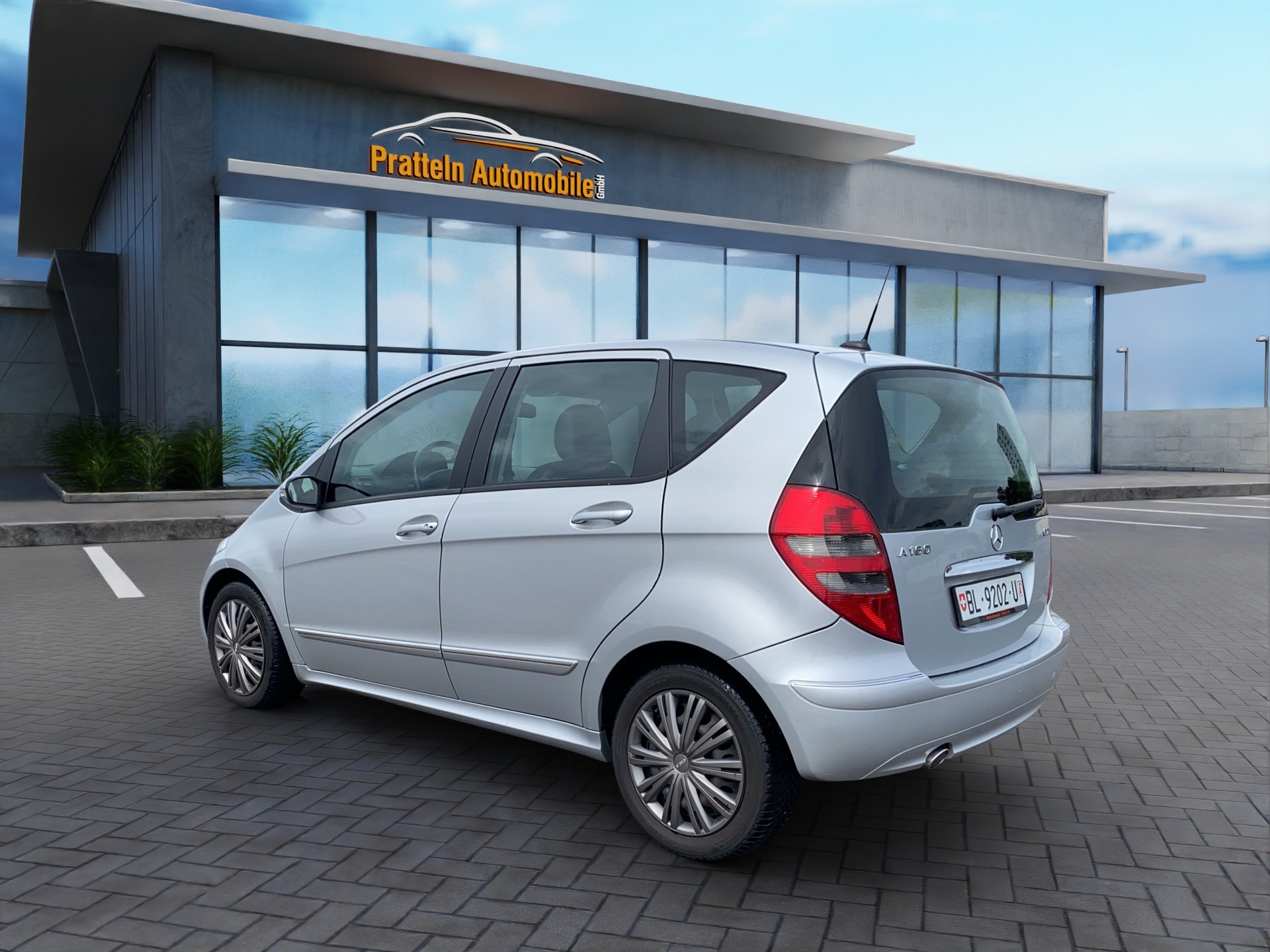 MERCEDES-BENZ A 160 CDI Avantgarde-image-2