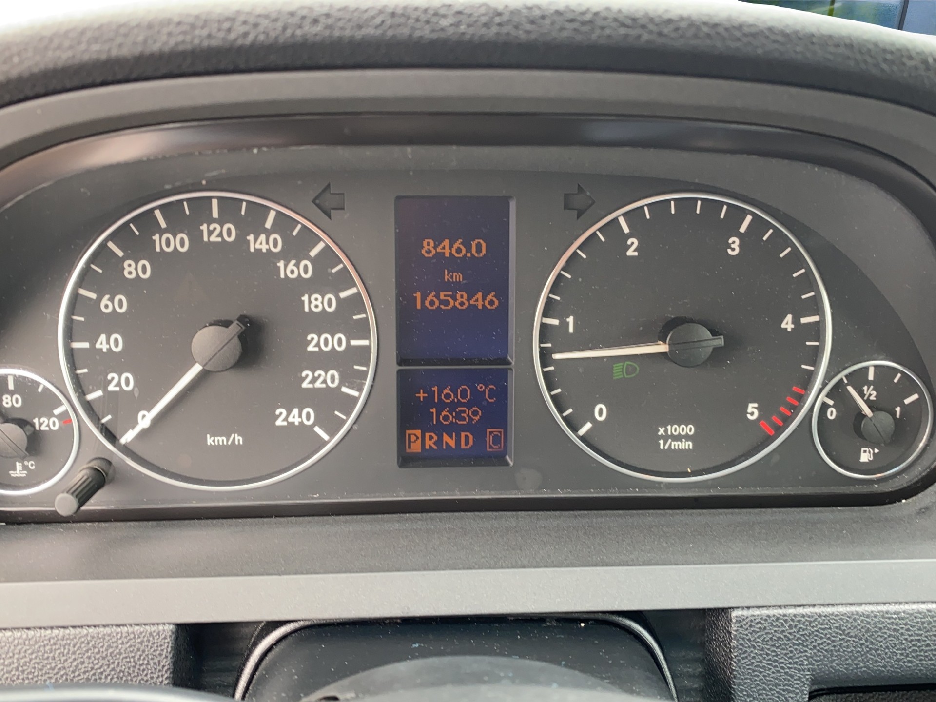 MERCEDES-BENZ A 160 CDI Avantgarde-image-11