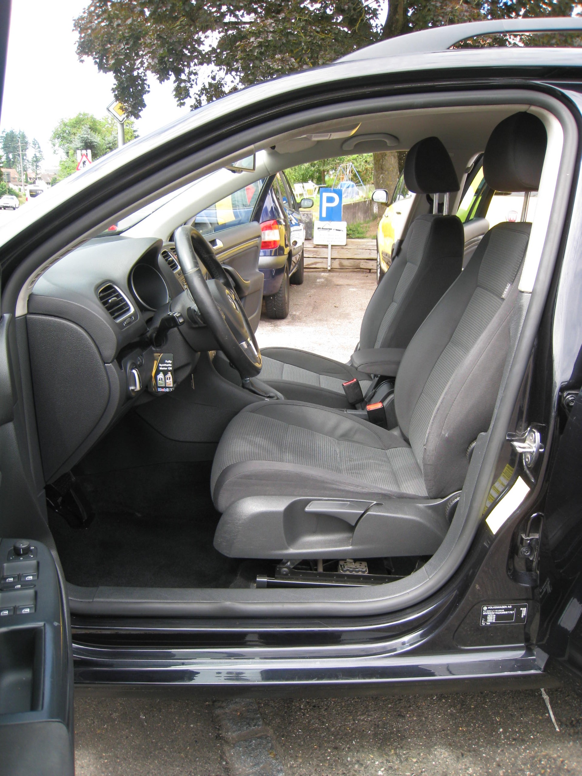 VW Golf Variant 1.4 TSI Comfortline DSG-image-9