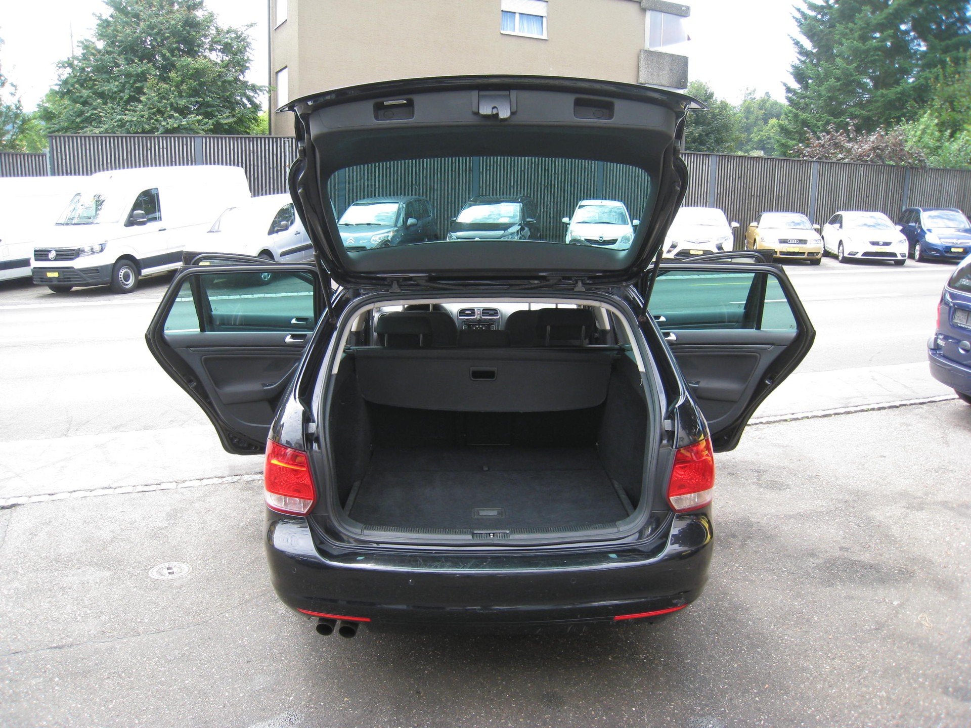 VW Golf Variant 1.4 TSI Comfortline DSG-image-8