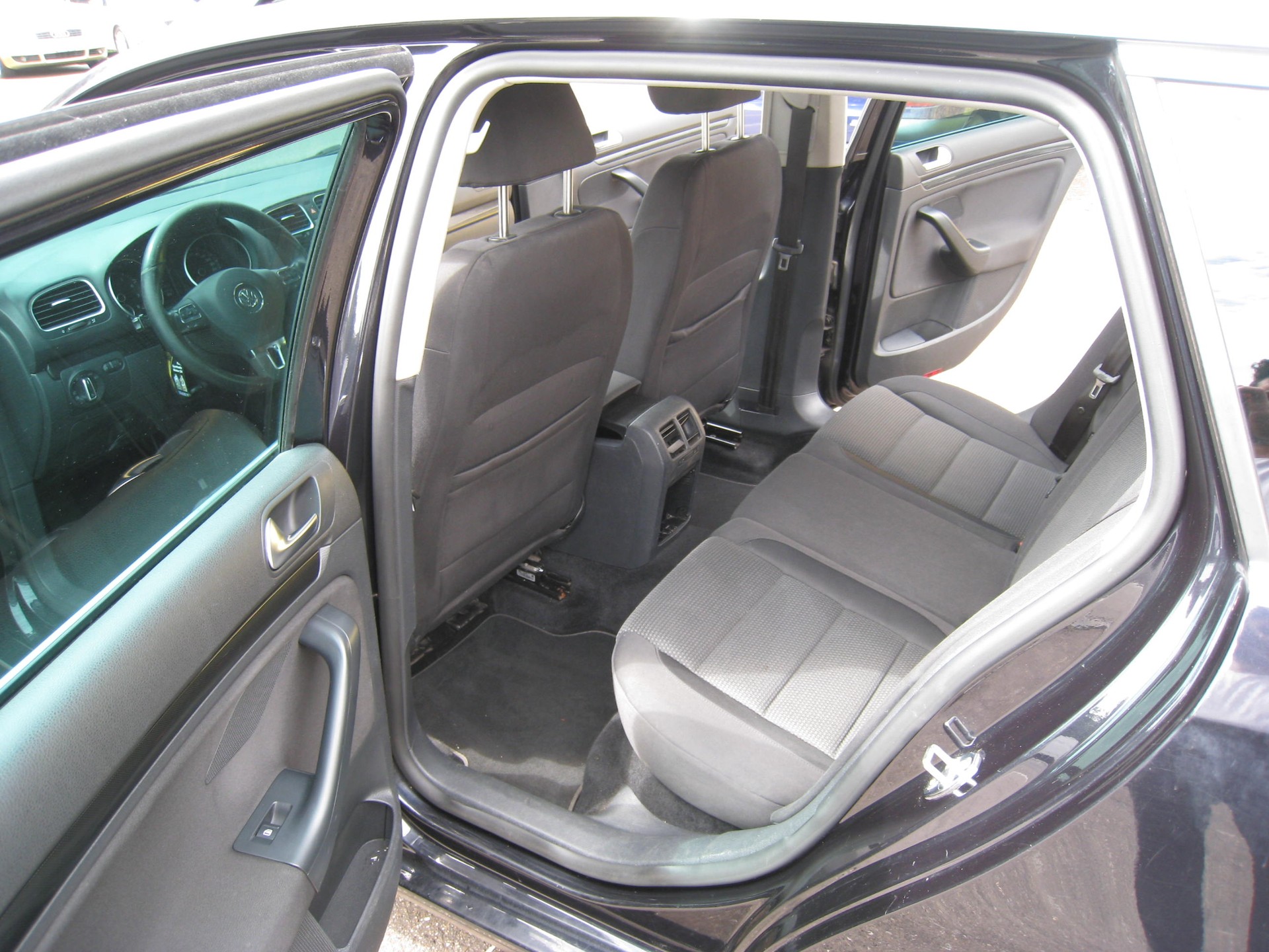 VW Golf Variant 1.4 TSI Comfortline DSG-image-14