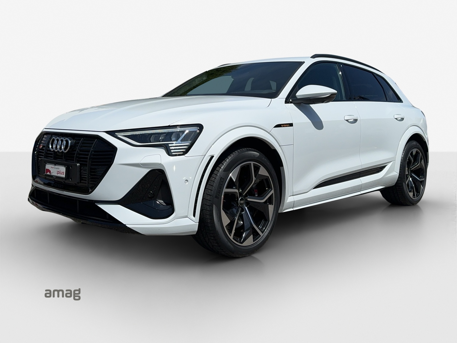 AUDI e-tron S quattro-image-0