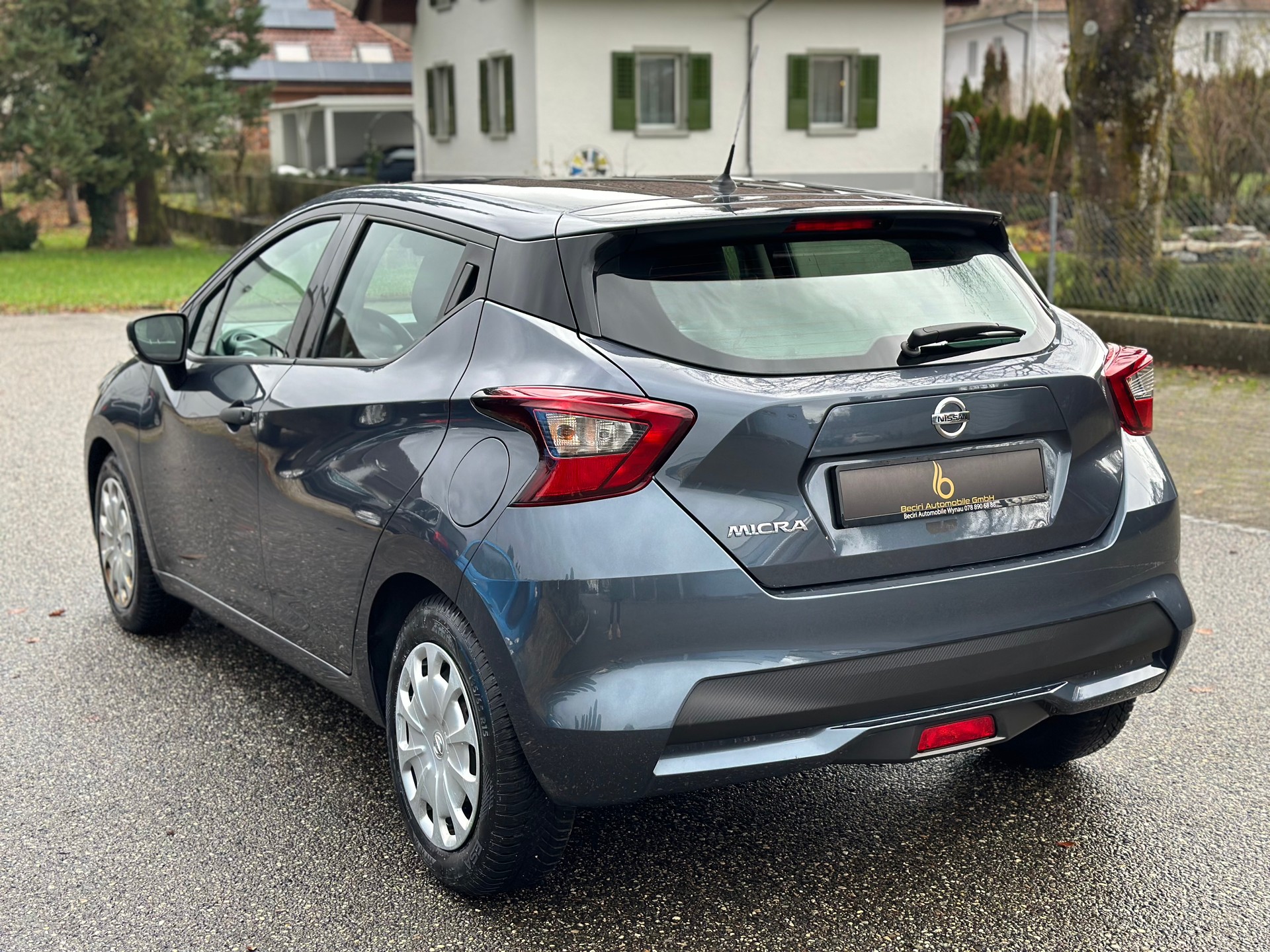 NISSAN Micra 1.0 visia-image-4