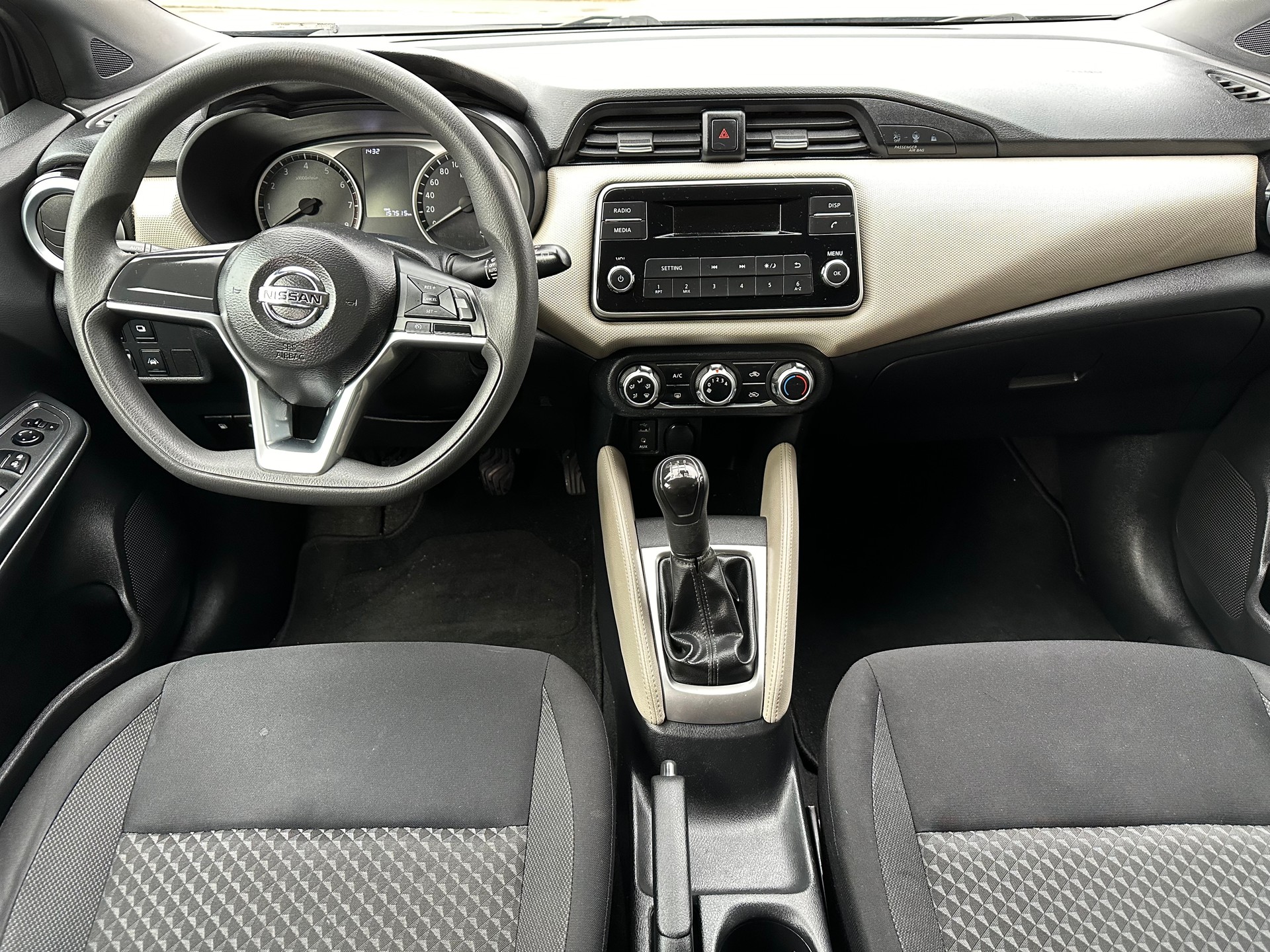 NISSAN Micra 1.0 visia-image-7