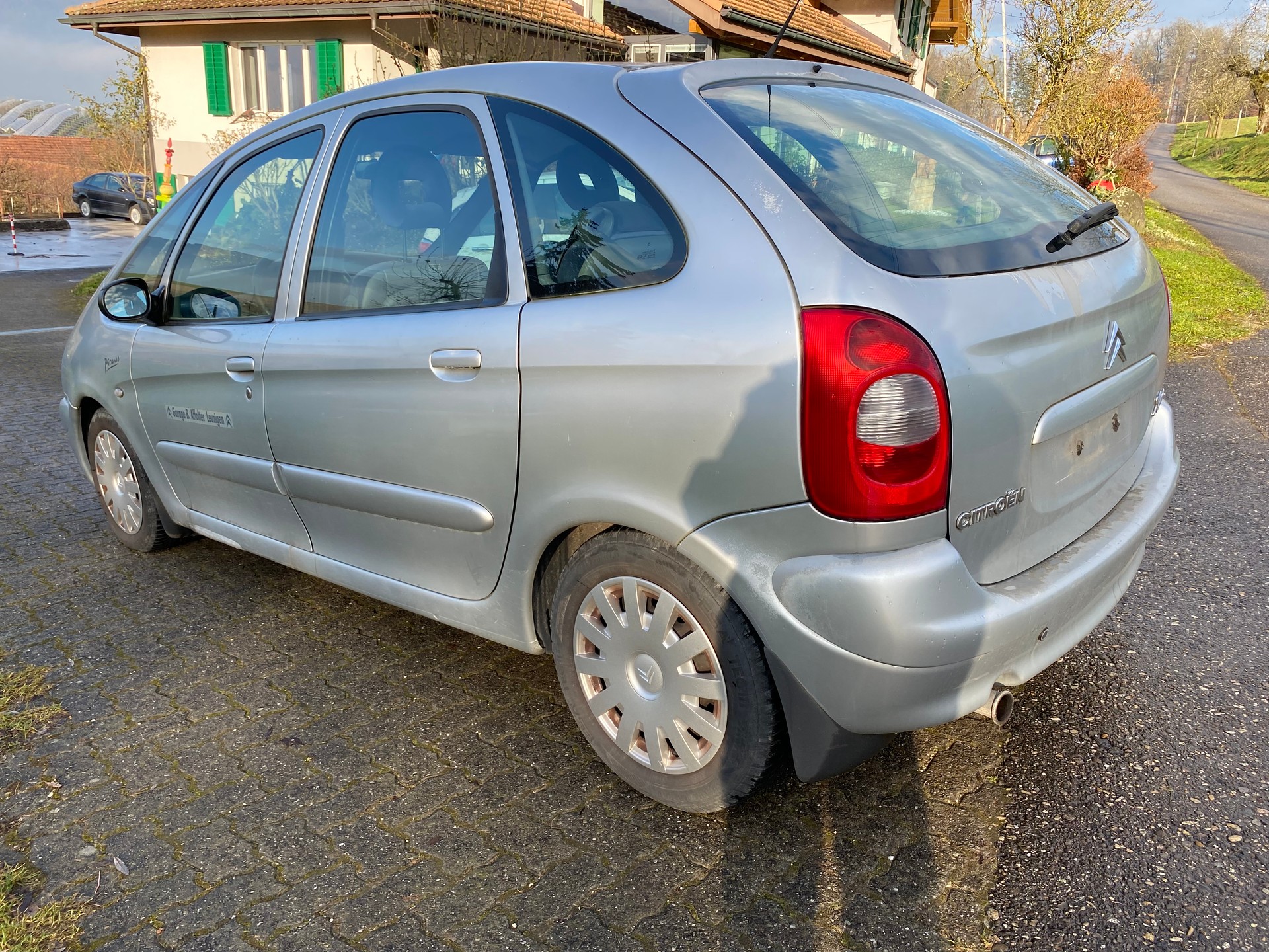 CITROEN Xsara Picasso 2.0i 16V Exclusive Automatic-image-3