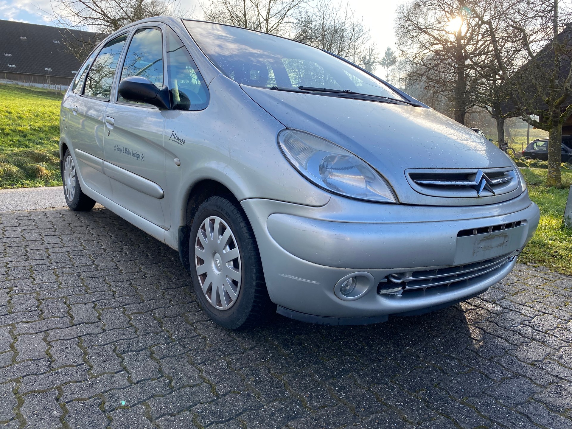CITROEN Xsara Picasso 2.0i 16V Exclusive Automatic-image-9
