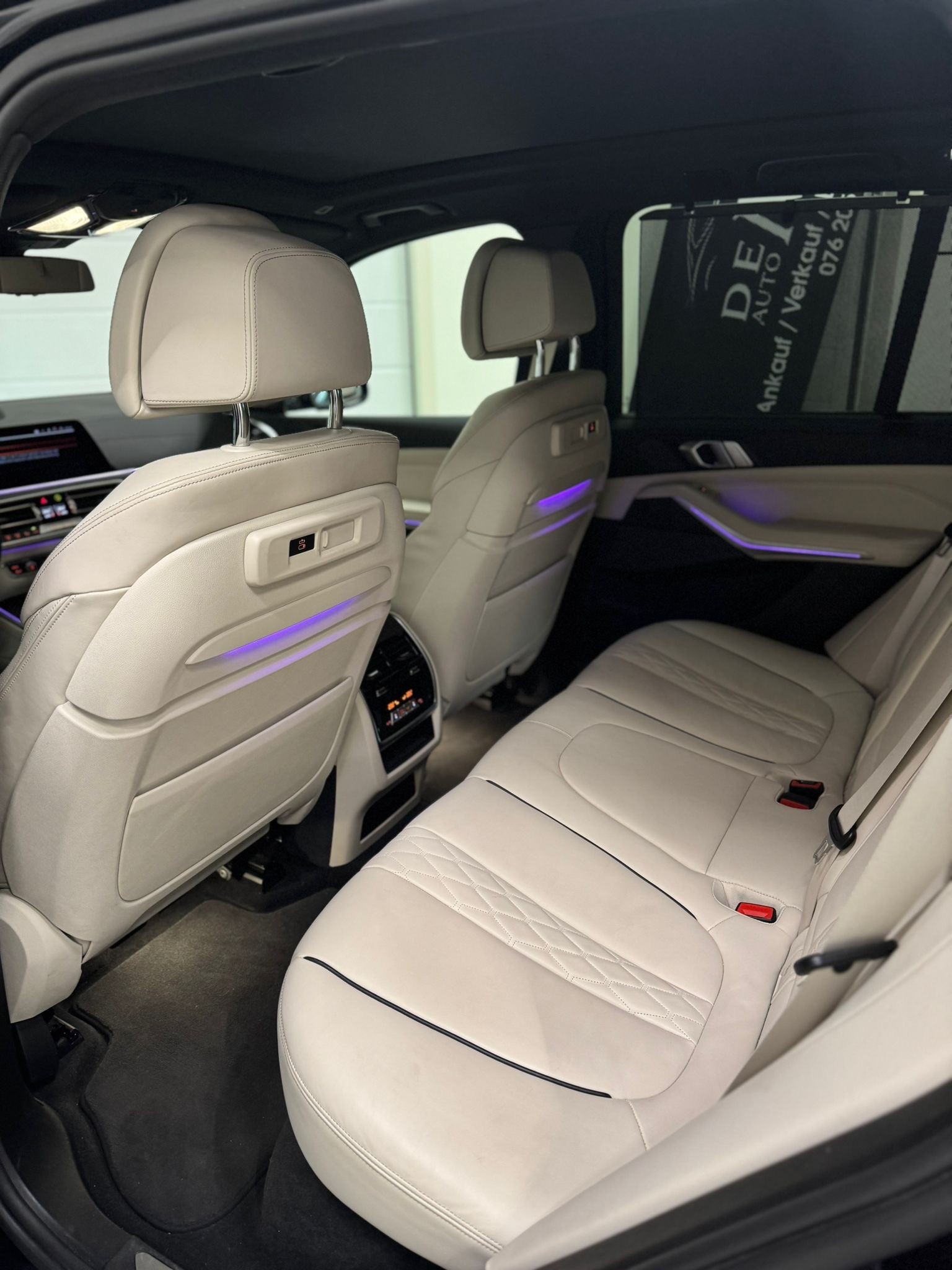 BMW X5 xDrive M50d Steptronic *Night Vision / Softclose / Panorama Sky Lounge / Massagesitze / Aktivlenkung*-image-9