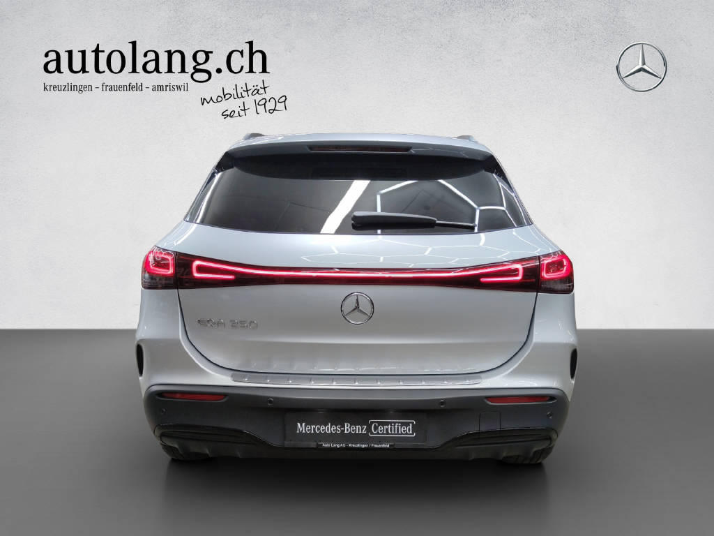 MERCEDES-BENZ EQA 250 AMG Line-image-16
