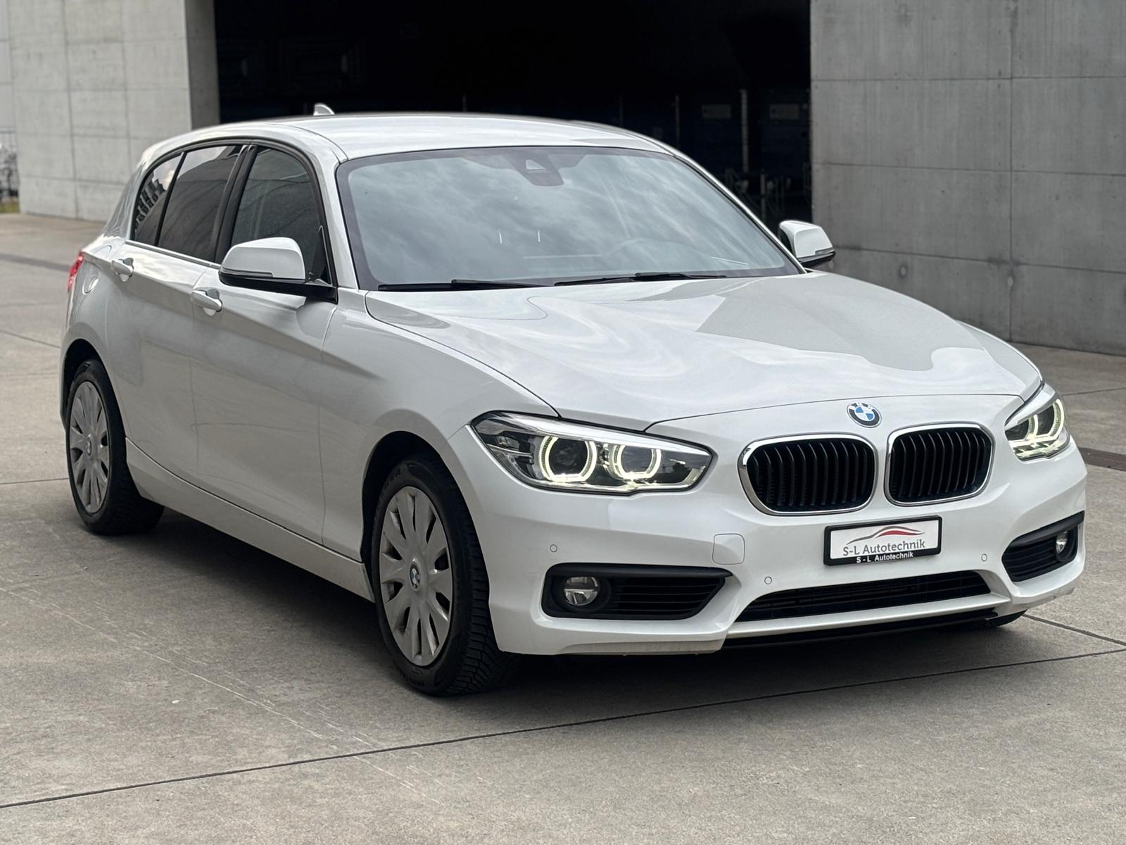 BMW 118i Steptronic-showroom-element-2