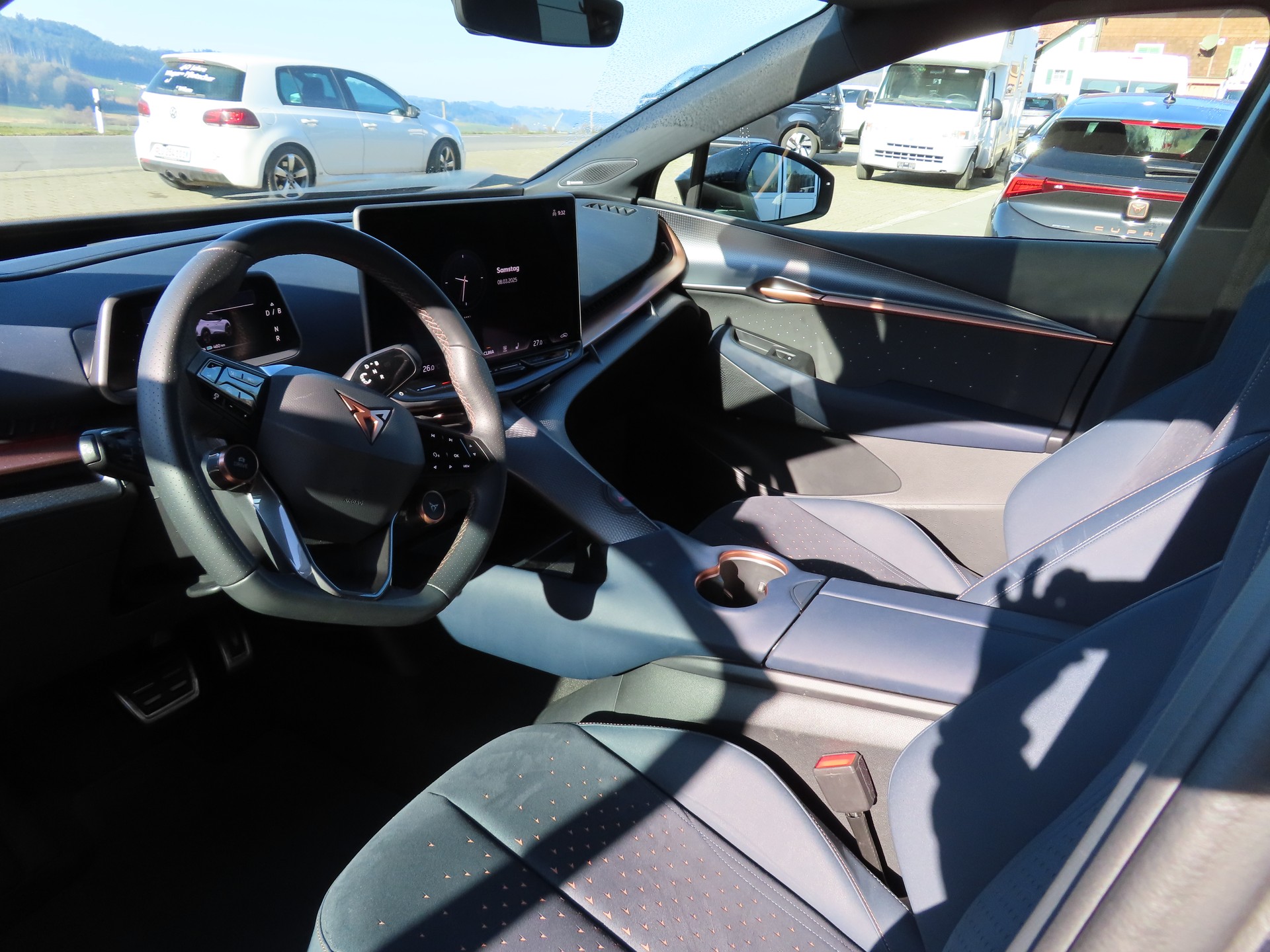 CUPRA Tavascan Type 9 77 kWh VZ Adrenaline-image-10