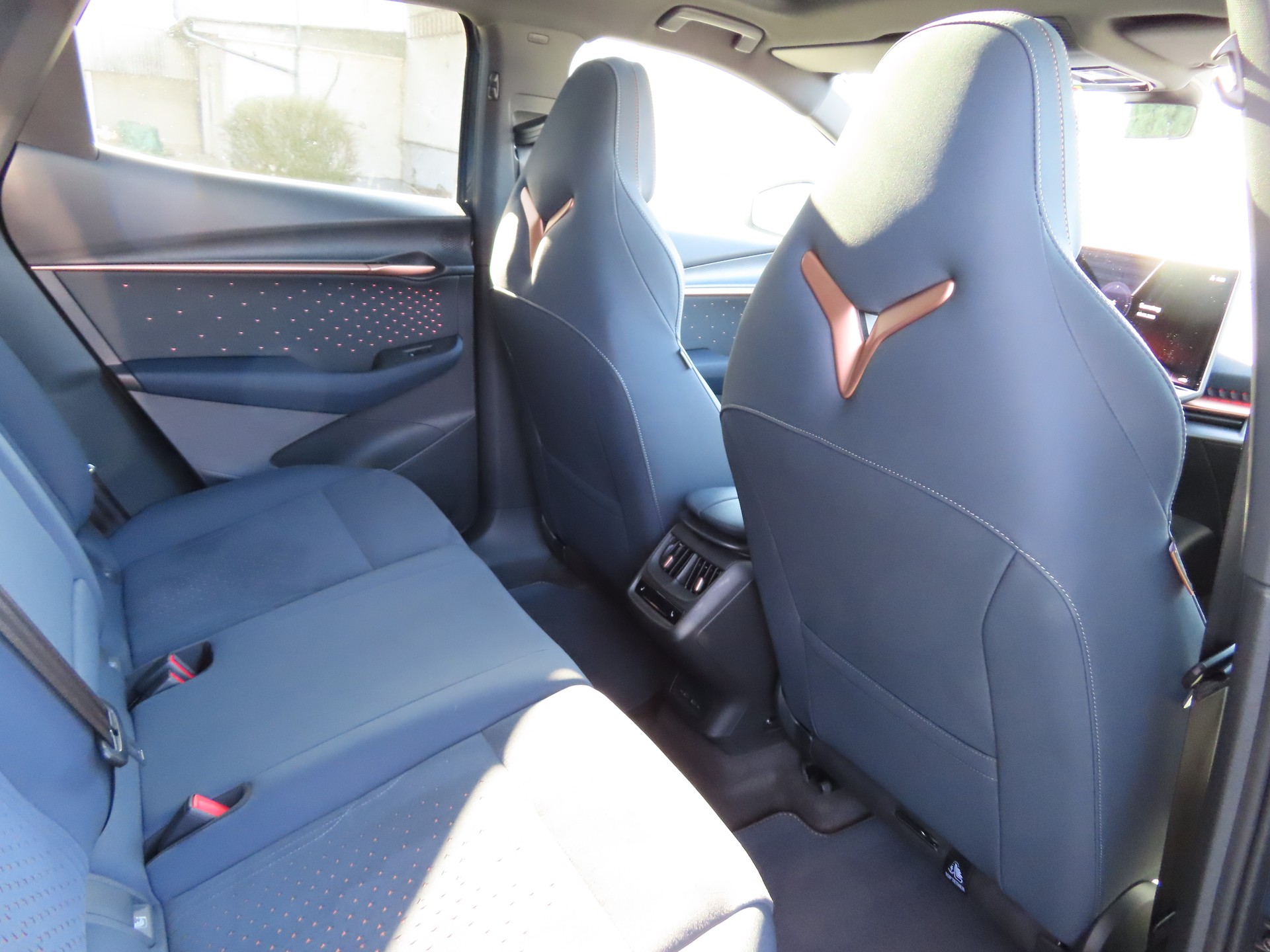 CUPRA Tavascan Type 9 77 kWh VZ Adrenaline-image-12