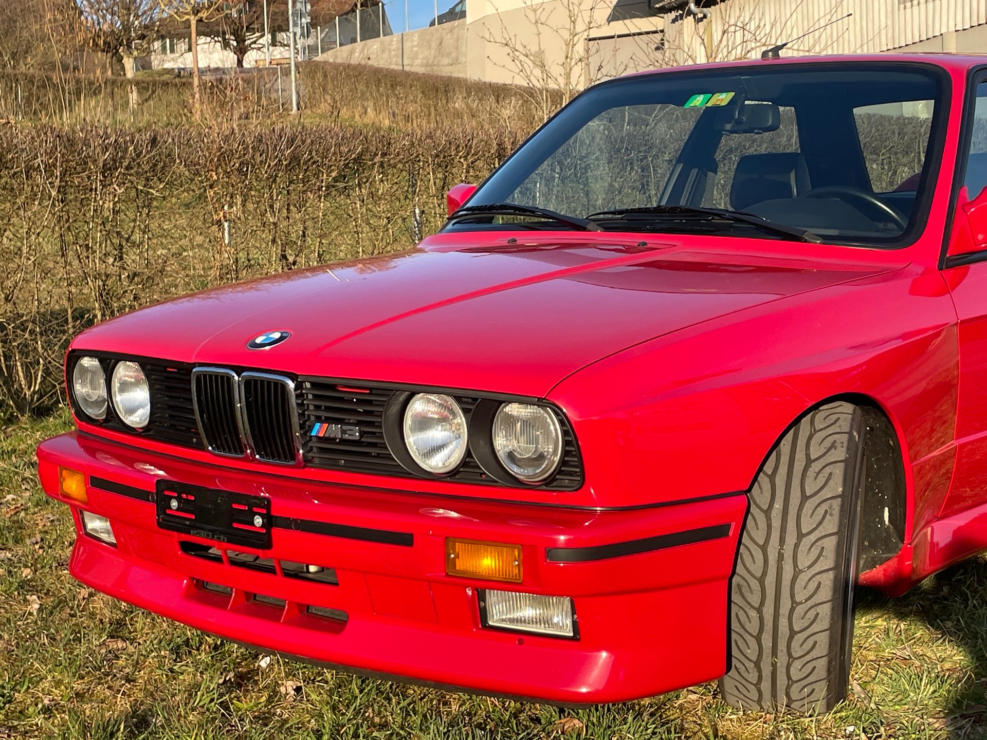 BMW E30-image-2