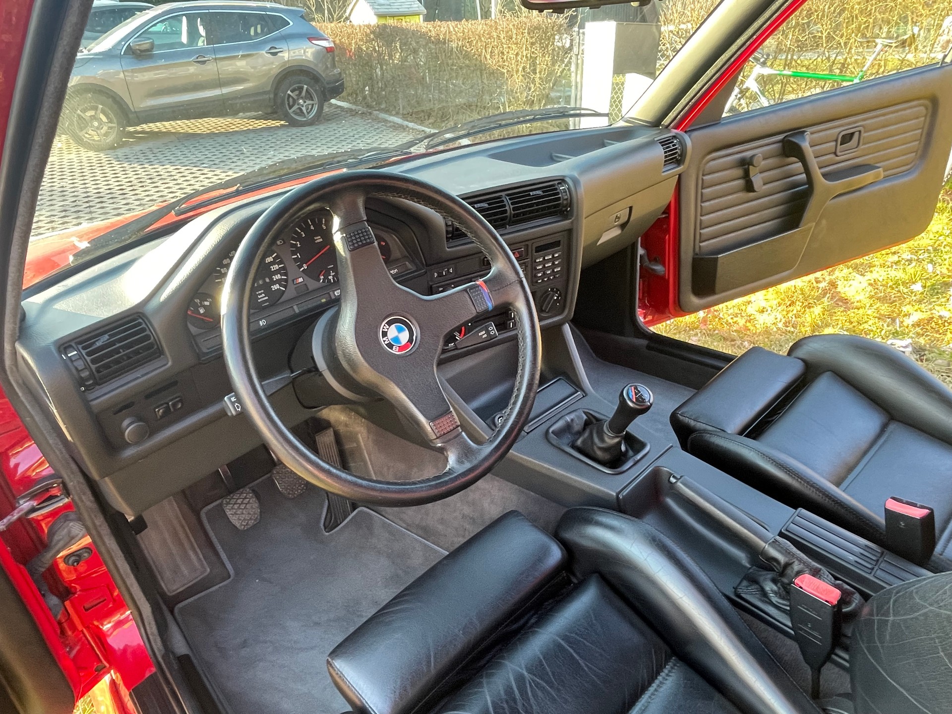 BMW E30-image-7