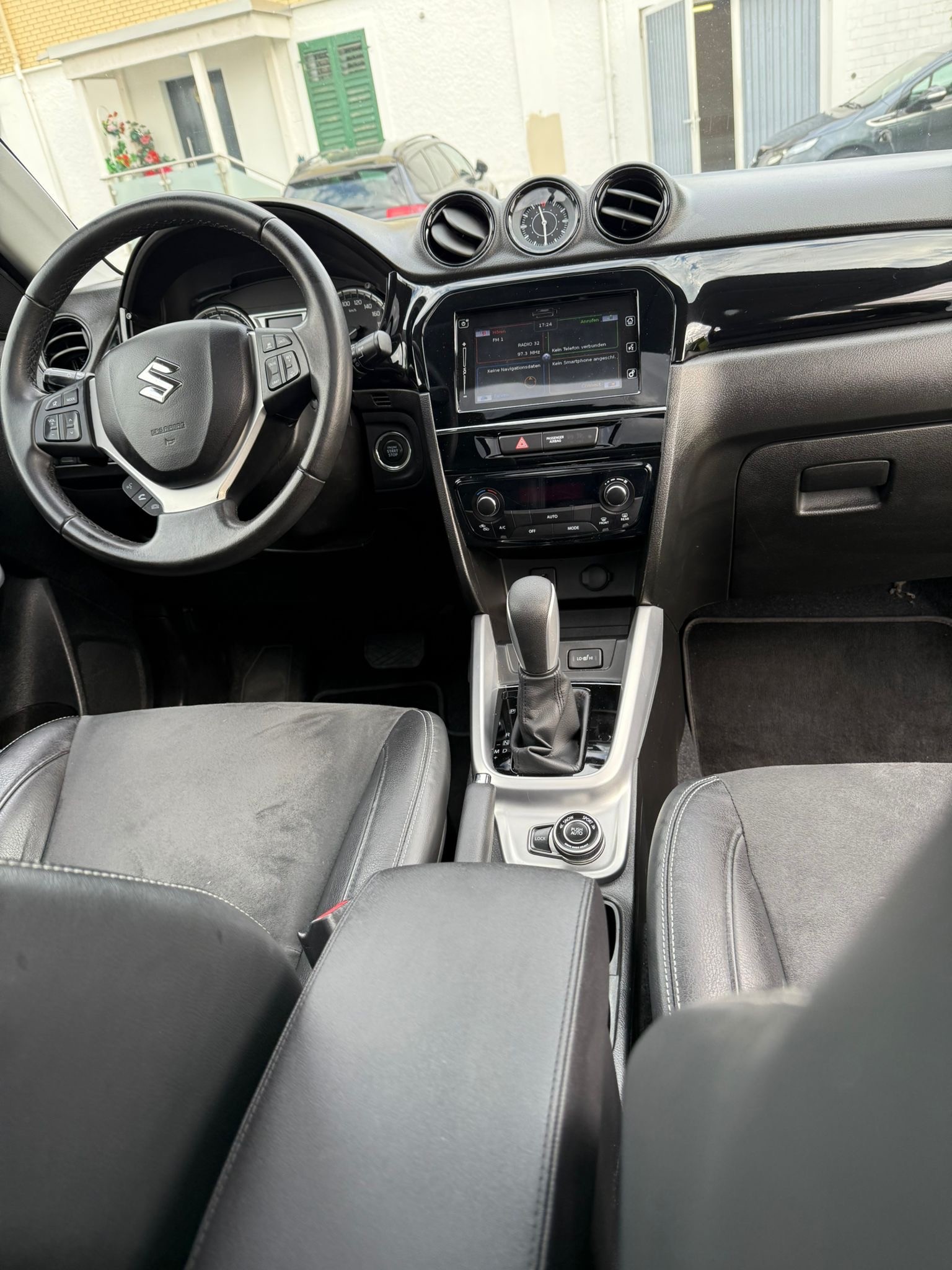 SUZUKI Vitara 1.6 TD Sergio Cellano Top TCSS-image-4