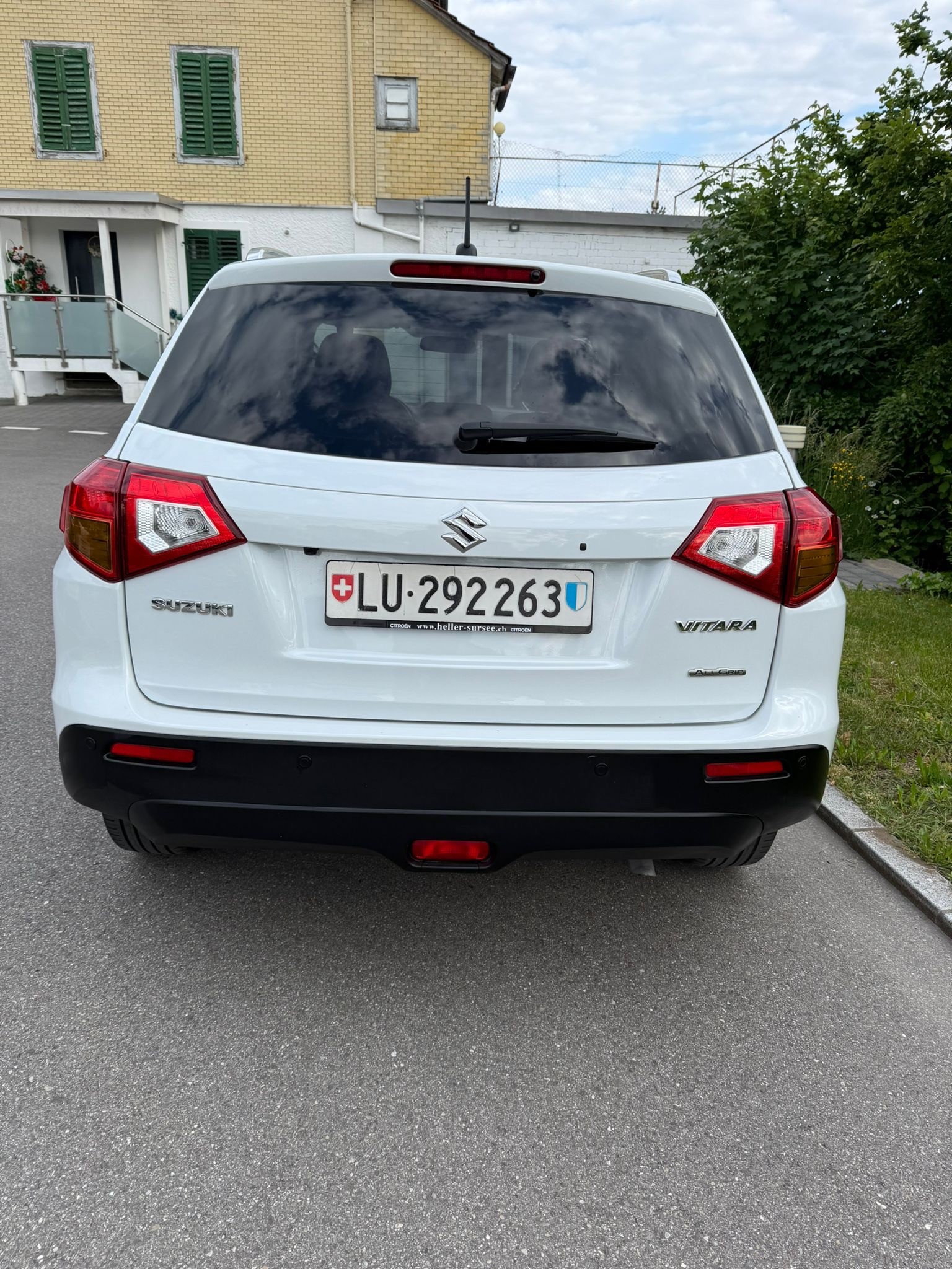 SUZUKI Vitara 1.6 TD Sergio Cellano Top TCSS-image-2