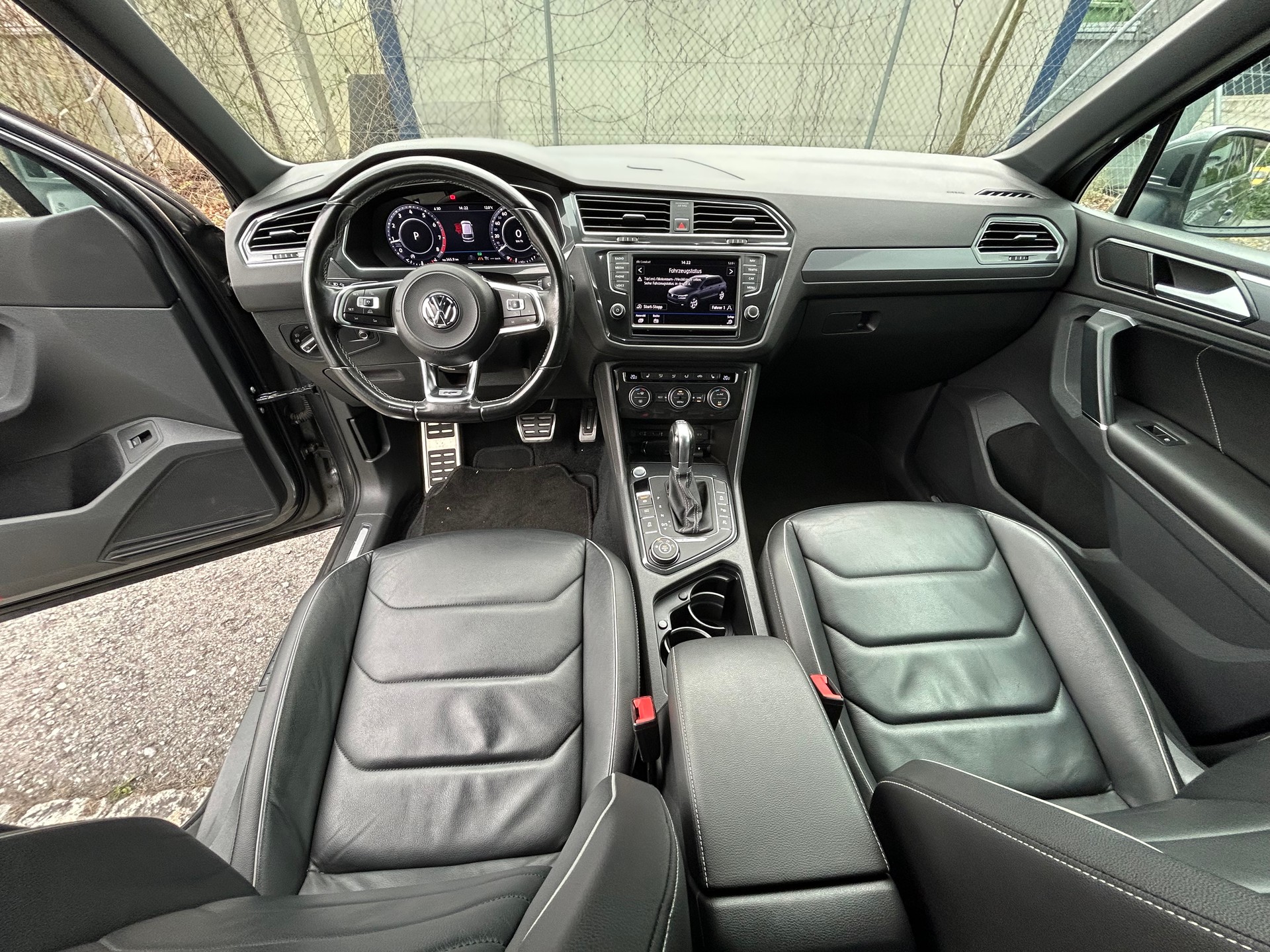 VW Tiguan 2.0TSI R-Line 4Motion DSG-image-10