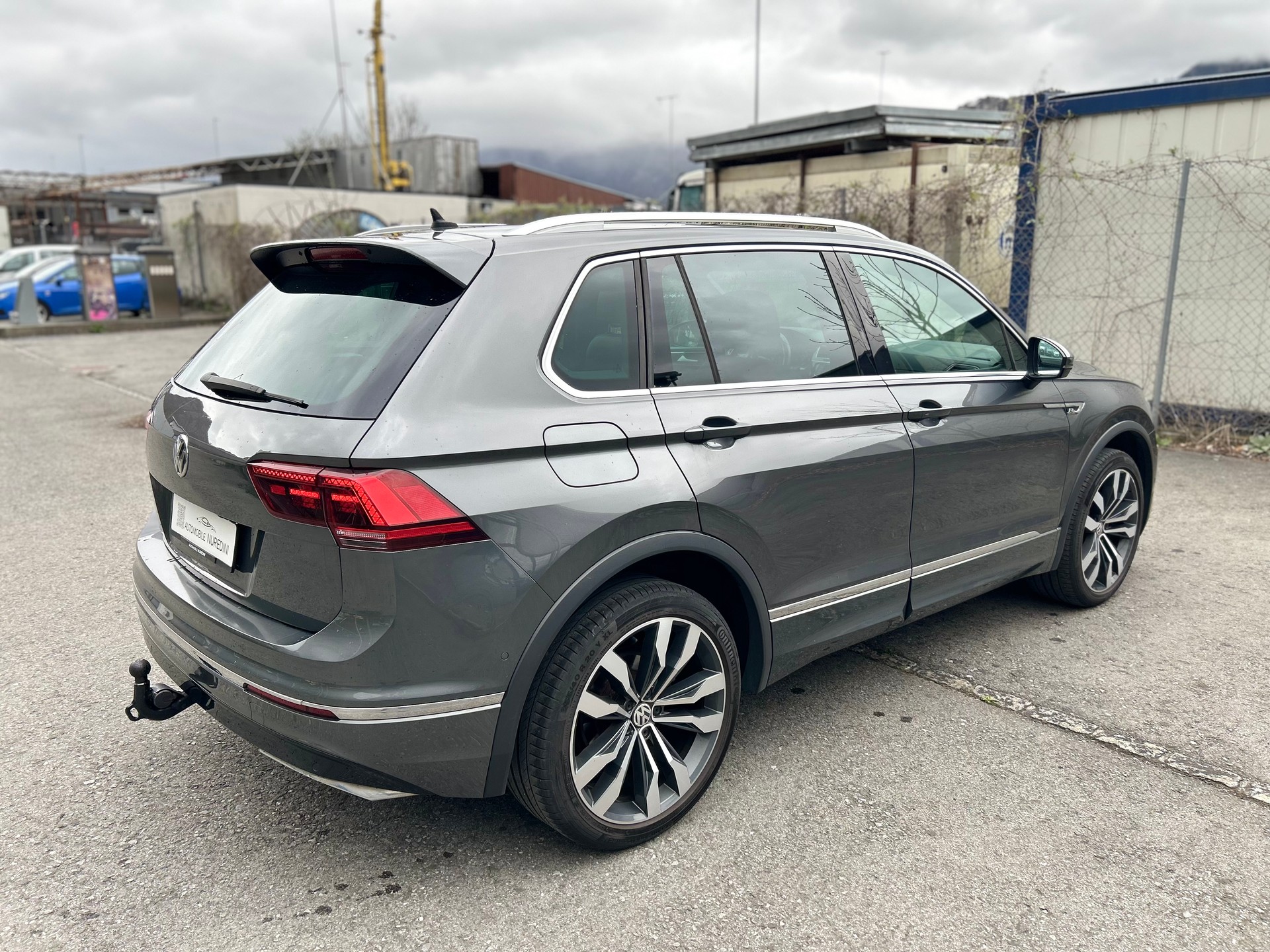 VW Tiguan 2.0TSI R-Line 4Motion DSG-image-2