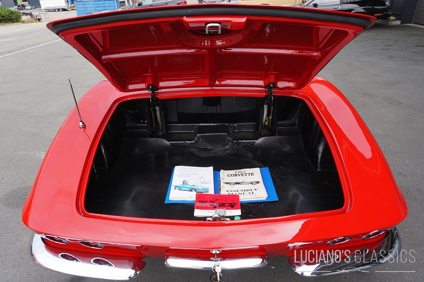 CHEVROLET Corvette C1-image-25