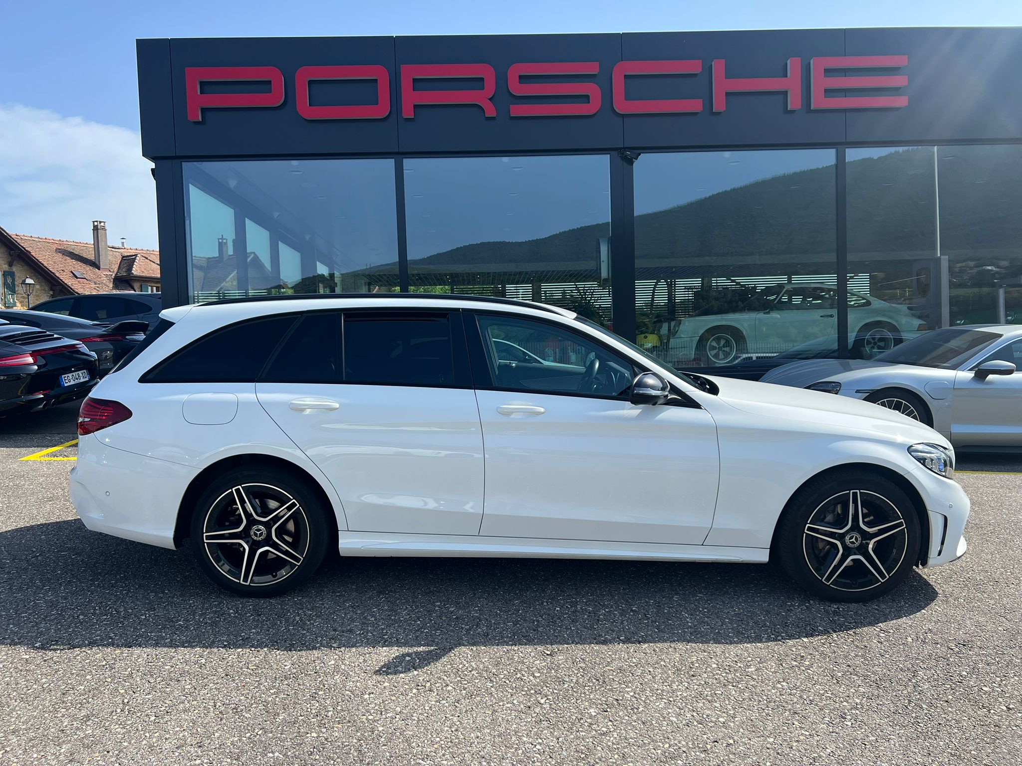 Car photo