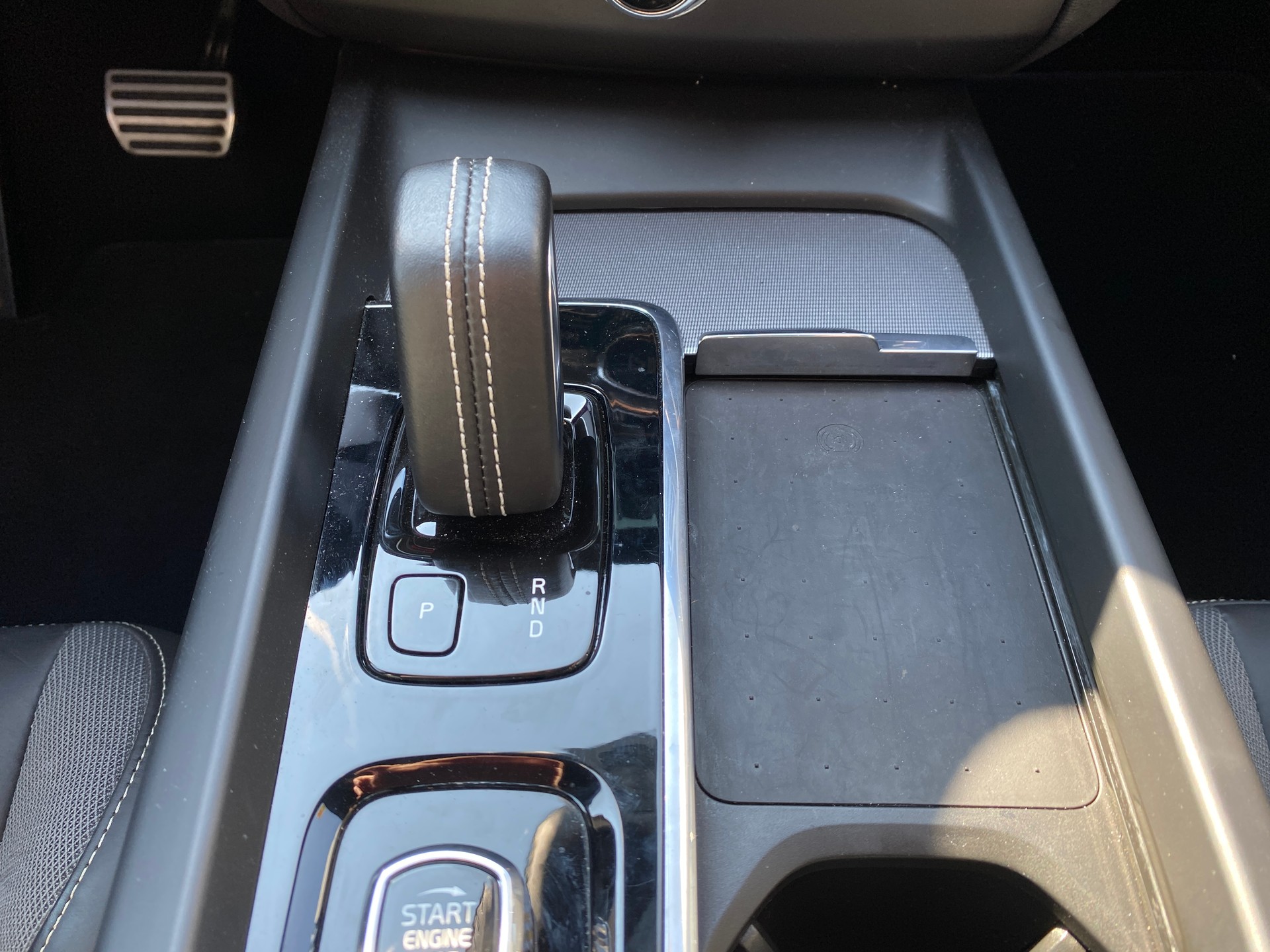 VOLVO XC60 B5 Diesel Mild Hybrid AWD R-Design Geartronic-image-17