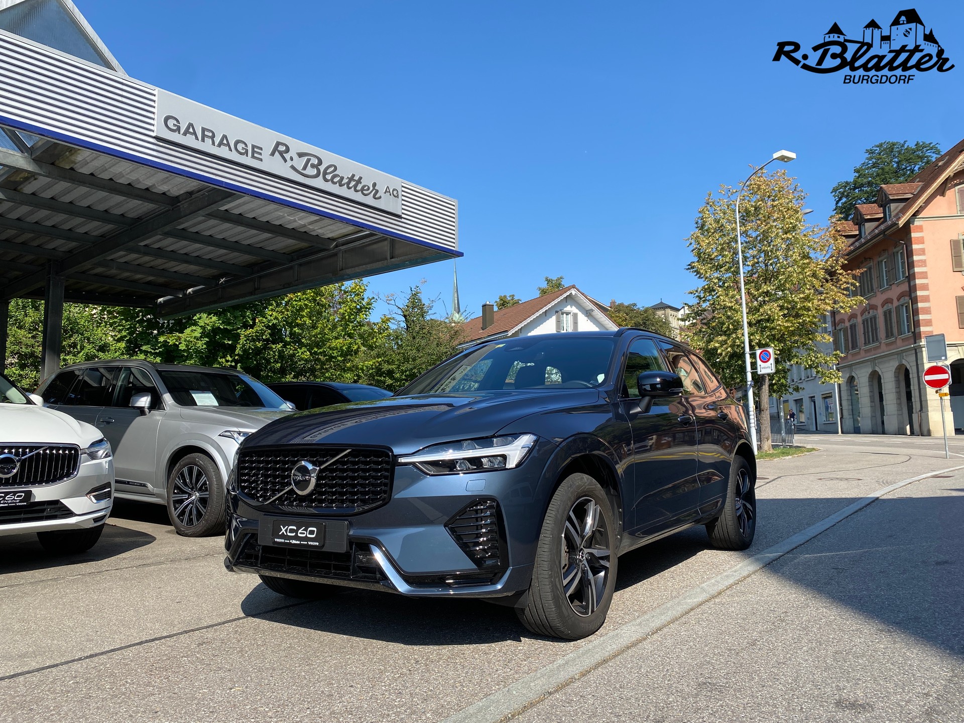 VOLVO XC60 B5 Diesel Mild Hybrid AWD R-Design Geartronic-image-0