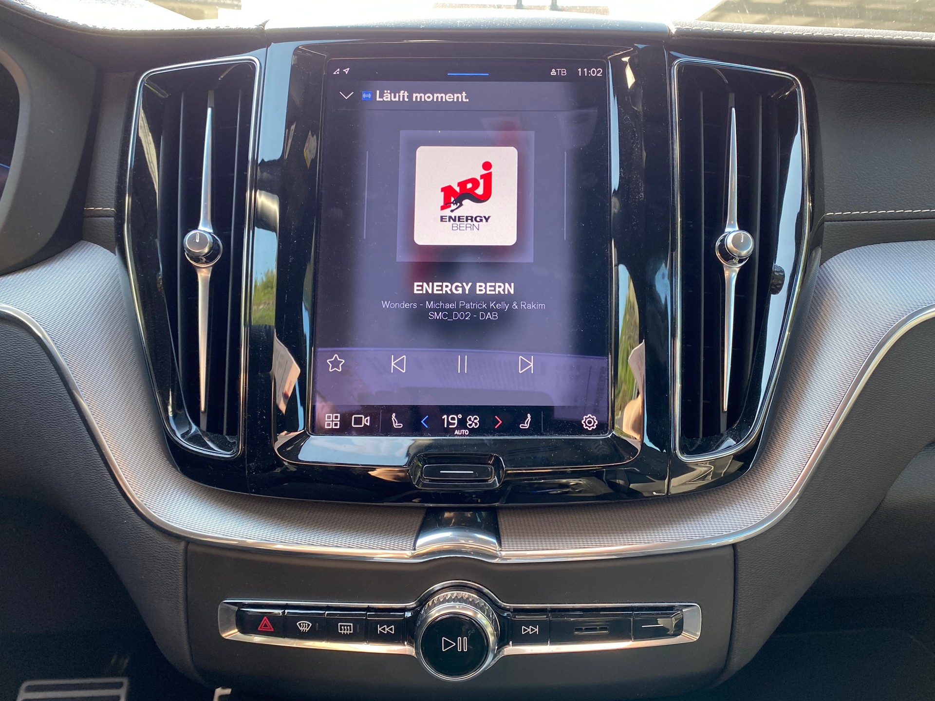 VOLVO XC60 B5 Diesel Mild Hybrid AWD R-Design Geartronic-image-10
