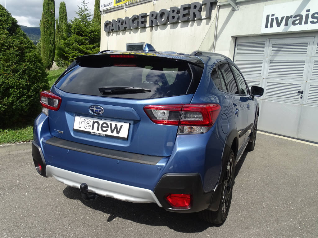SUBARU XV 2.0i e-Boxer Blue Edition-image-2