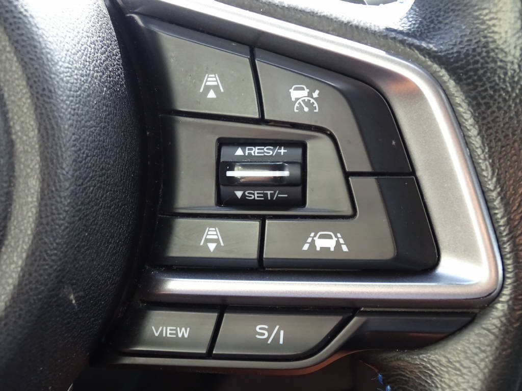 SUBARU XV 2.0i e-Boxer Blue Edition-image-9