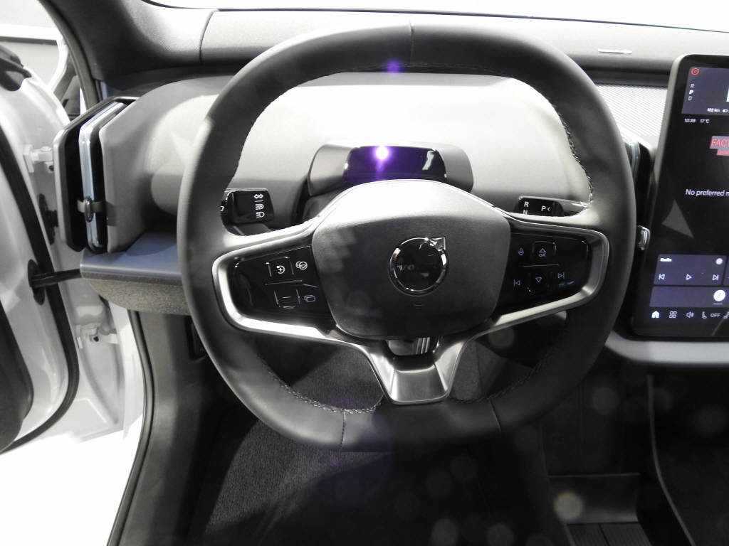 VOLVO EX 30 CC E60 Twin Performance AWD-image-6