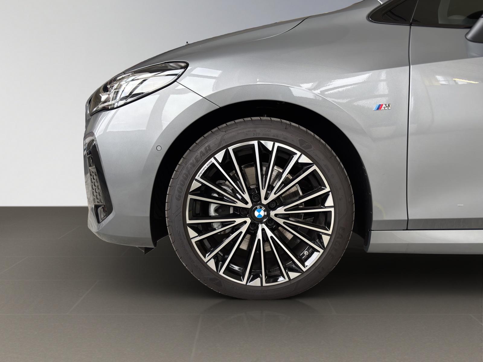 BMW 223d xDrive SDKG Active Tourer-image-2